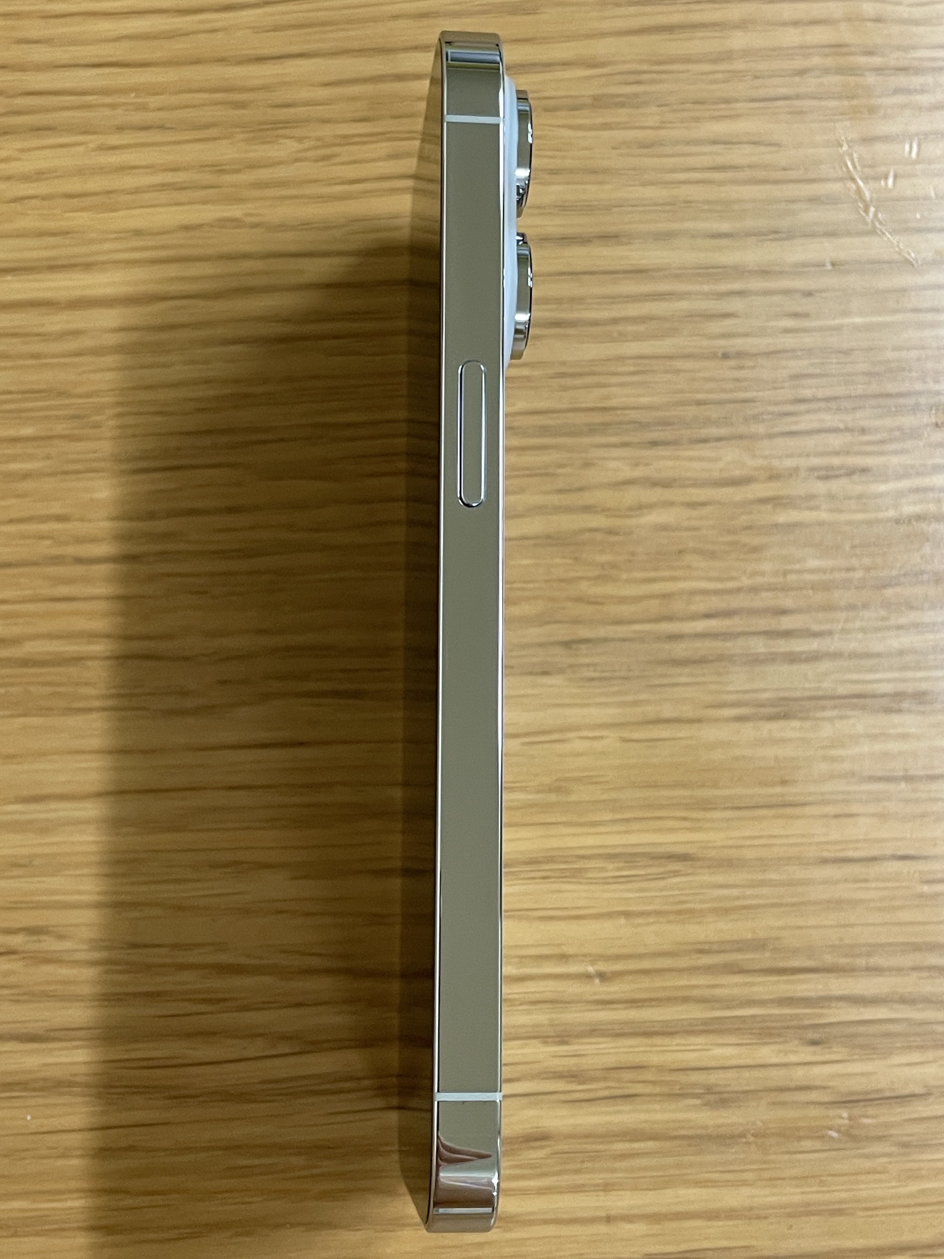Apple iPhone 14 Pro 128GB Silver (Korean Ver.) 착용 스타일 - 3