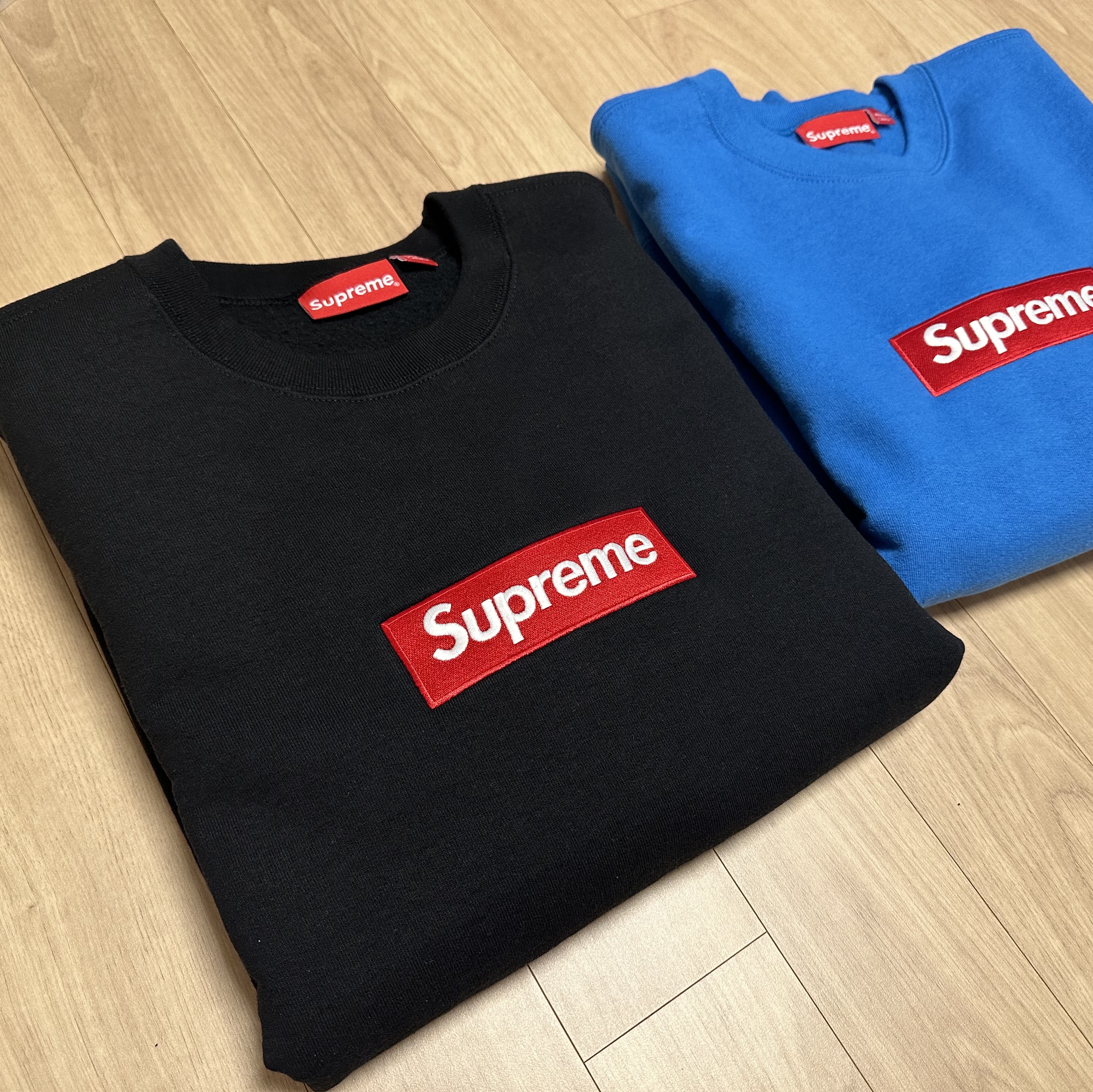 Supreme Box Logo Crewneck Black - 22FW, Supreme Box Logo Crewneck Blue - 22FW 착용 스타일 - 2