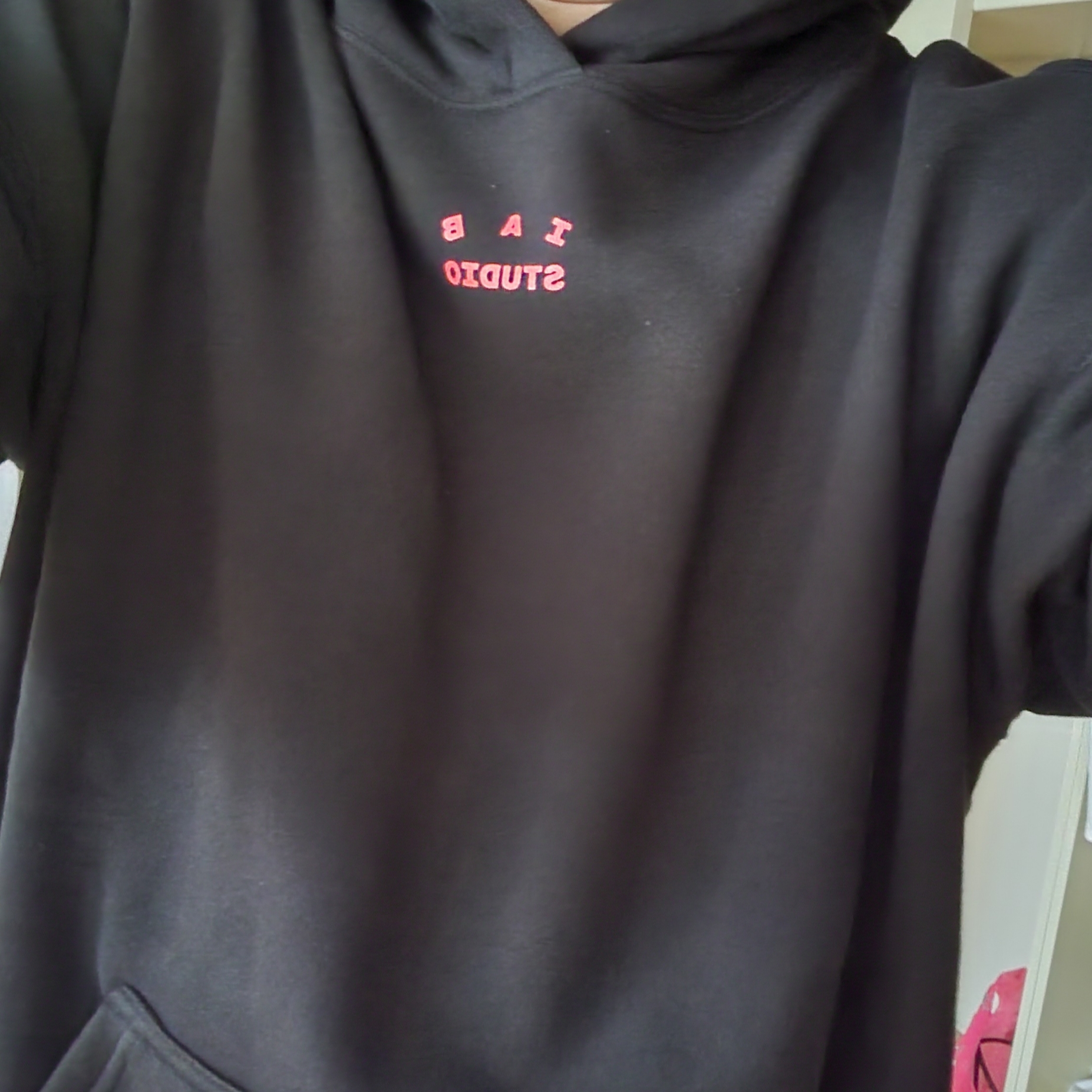 Kia Tigers x IAB Studio Media Day Hoodie Black 착용 스타일