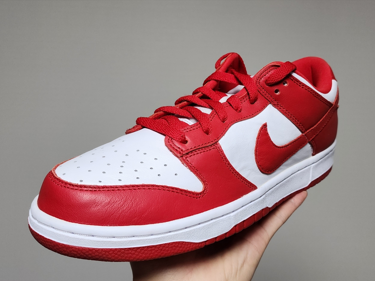 Nike Dunk Low SP White and University Red 2023 착용 스타일