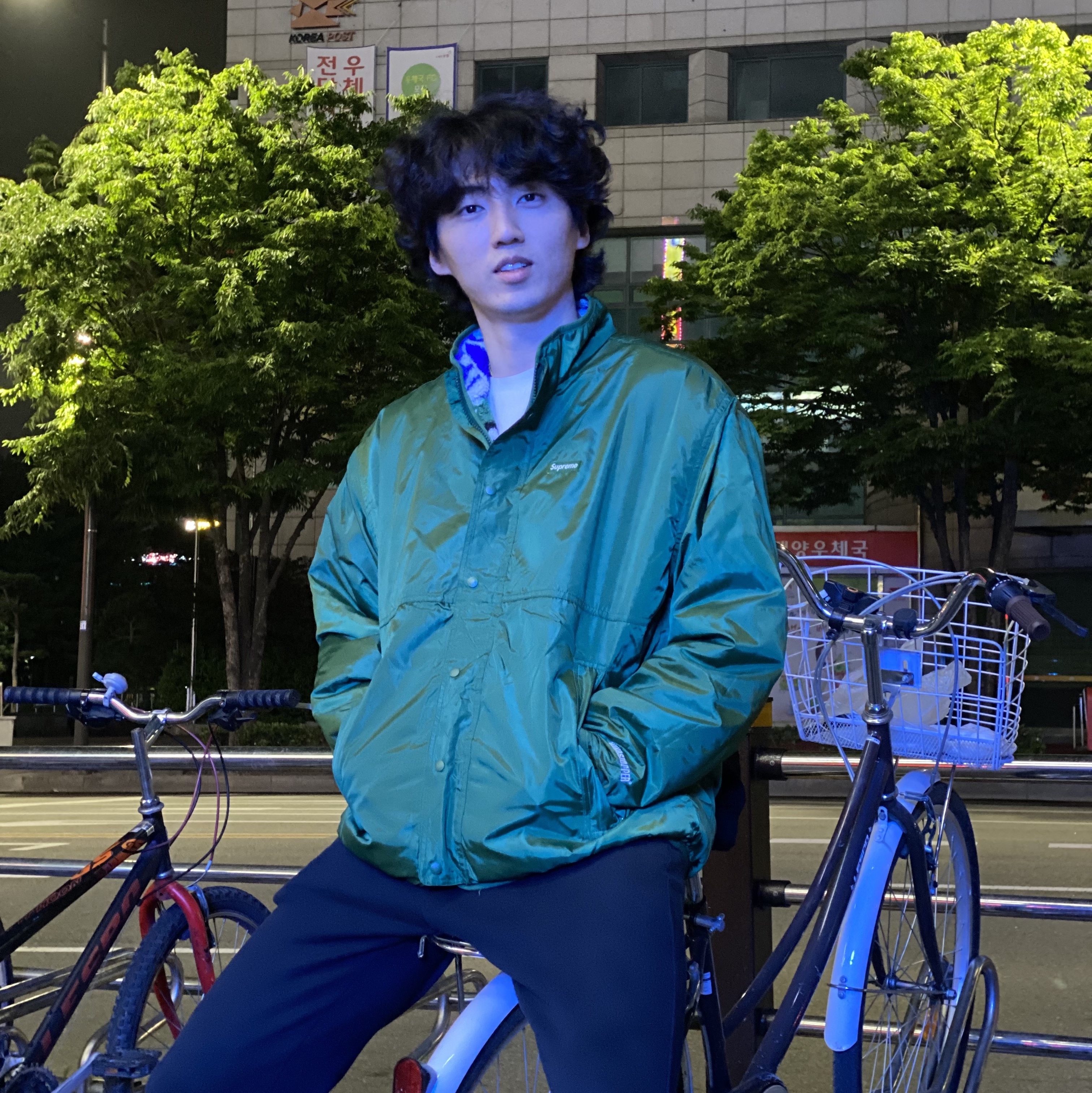 Supreme Geo Reversible Windstopper Fleece Jacket Multicolor - 22FW 착용 스타일