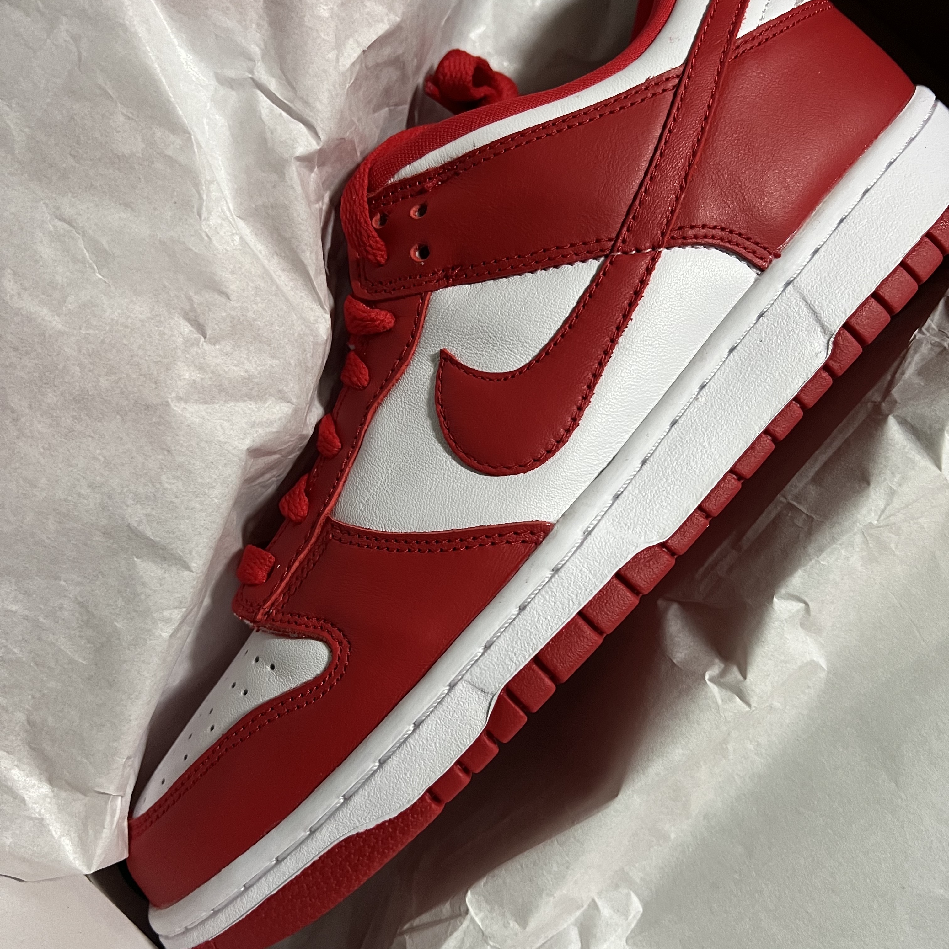 Nike Dunk Low SP White and University Red 2023 착용 스타일