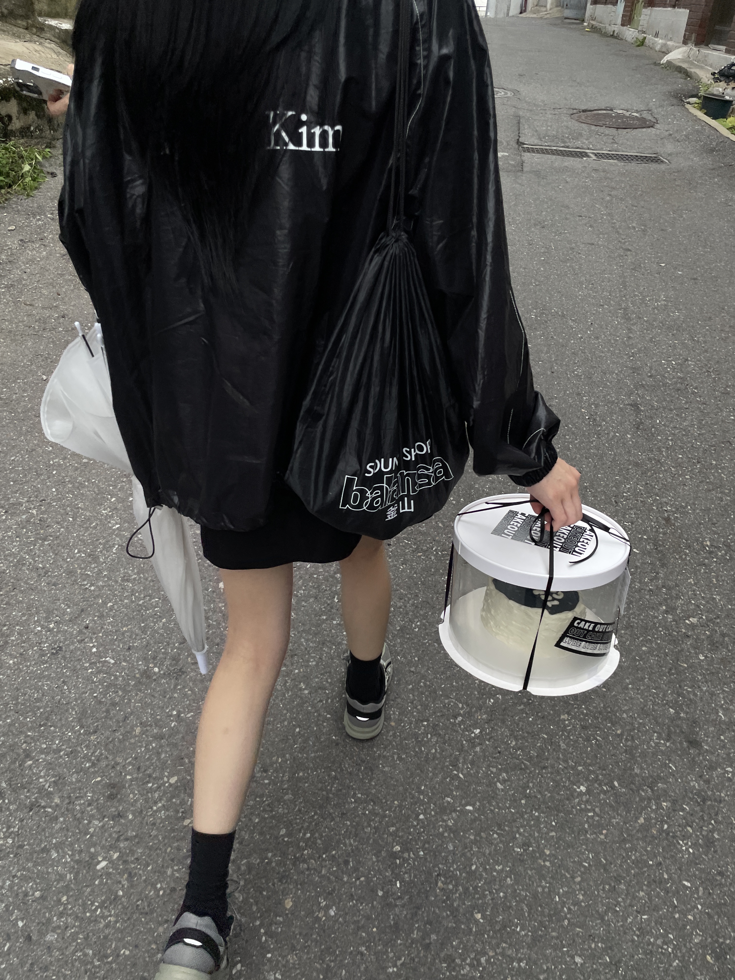 (W) Matin Kim Logo Coating Jumper Black, Asics Jog 100 S Sheet Rock - 2E Wide 착용 스타일
