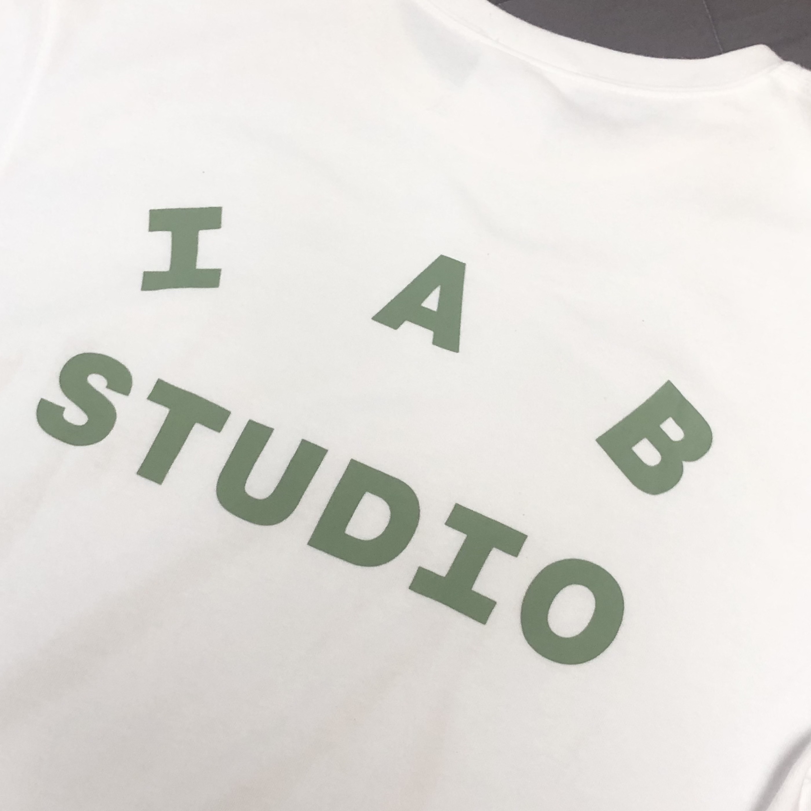 IAB Studio T-Shirt White Light Green 착용 스타일