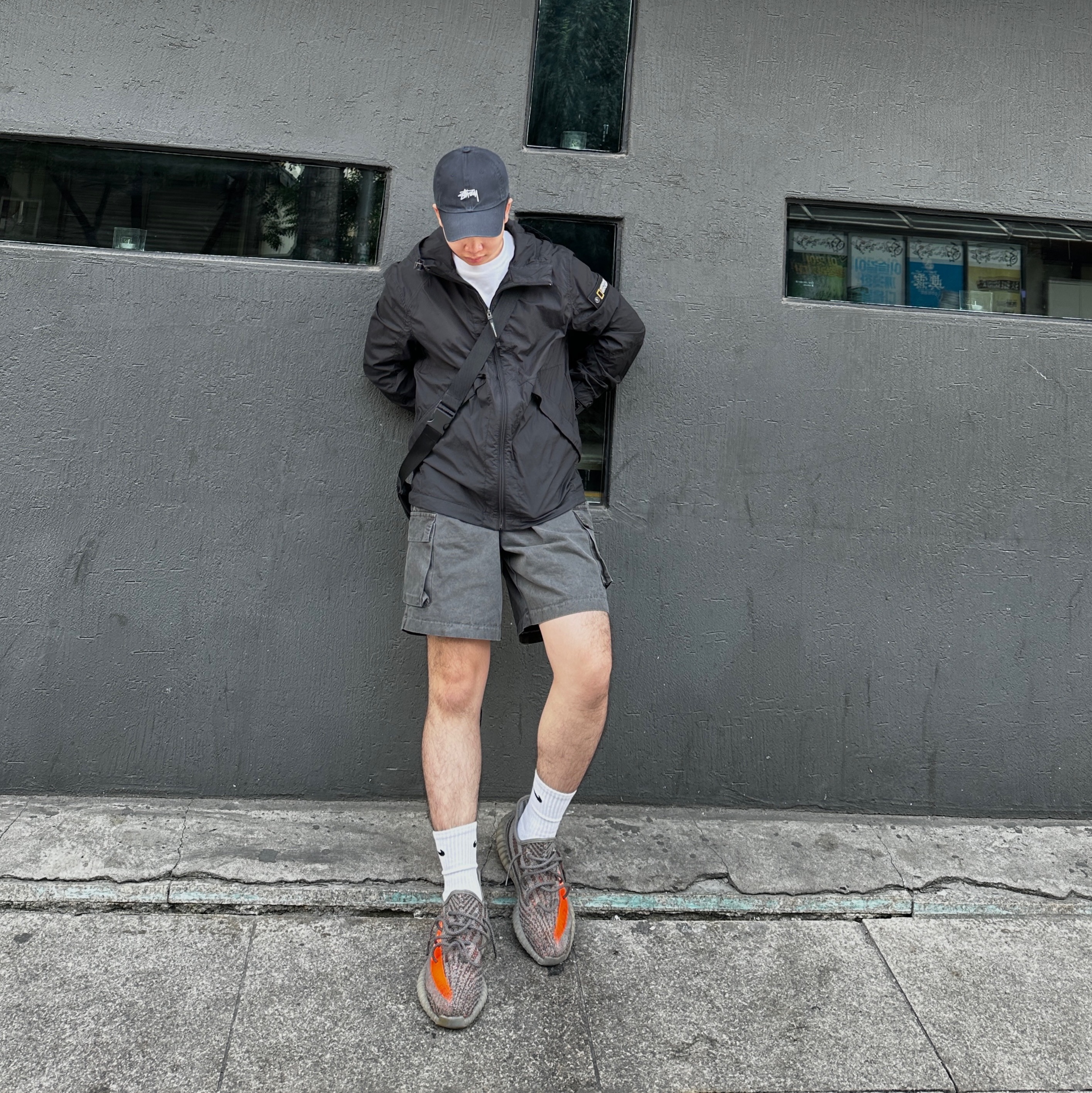 Adidas Yeezy Boost 350 V2 Beluga - Reflective 착용 스타일 - 2