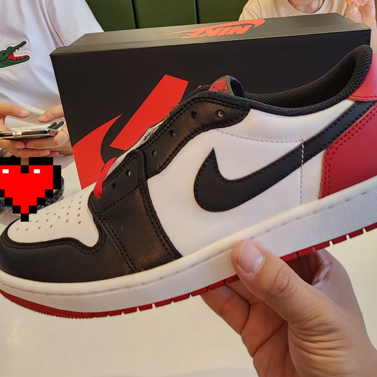 Jordan 1 Retro Low OG Black Toe 착용 스타일 - 1