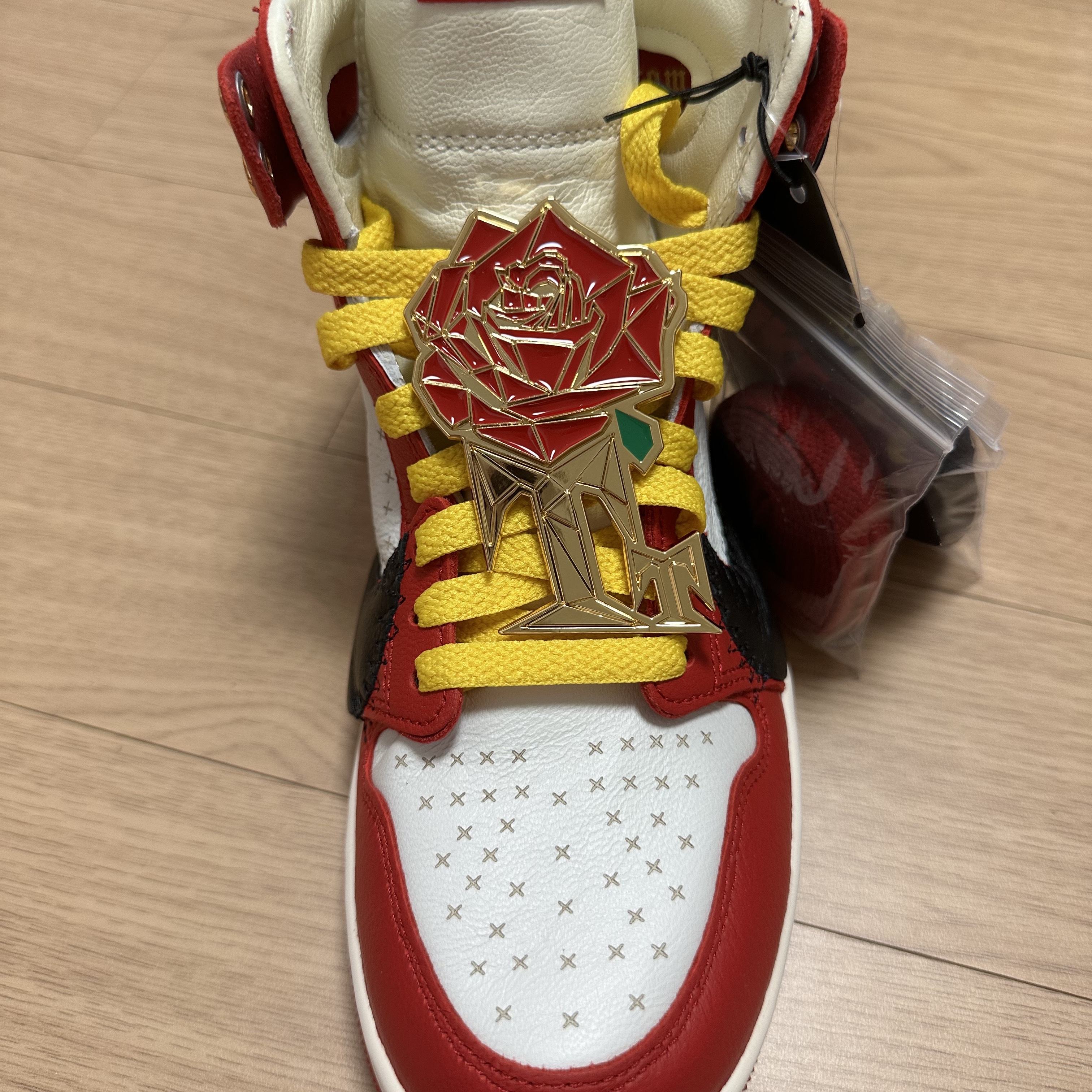 (W) Jordan 1 x Teyana Taylor Zoom CMFT 2 Gym Red 착용 스타일 - 3