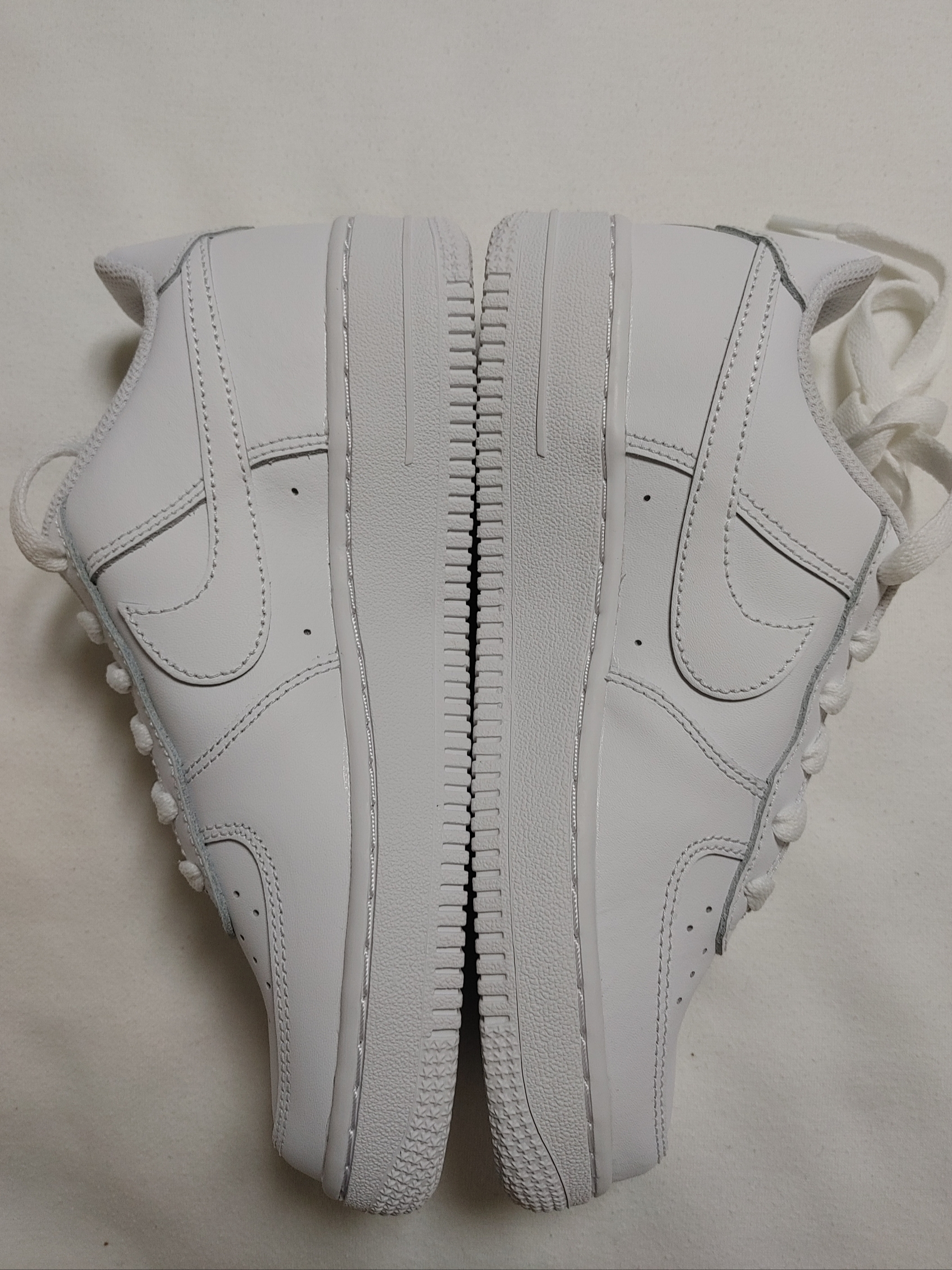 (W) Nike Air Force 1 '07 Low White 착용 스타일 - 2