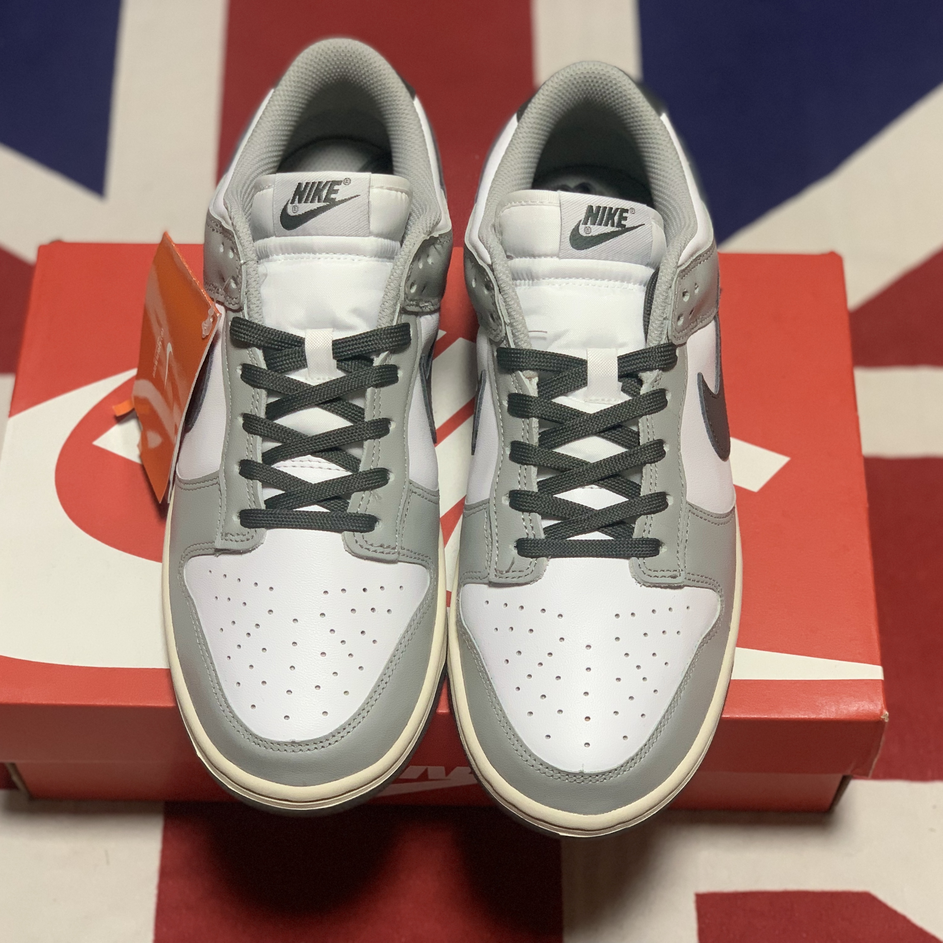 (W) Nike Dunk Low Light Smoke Grey 착용 스타일 - 3