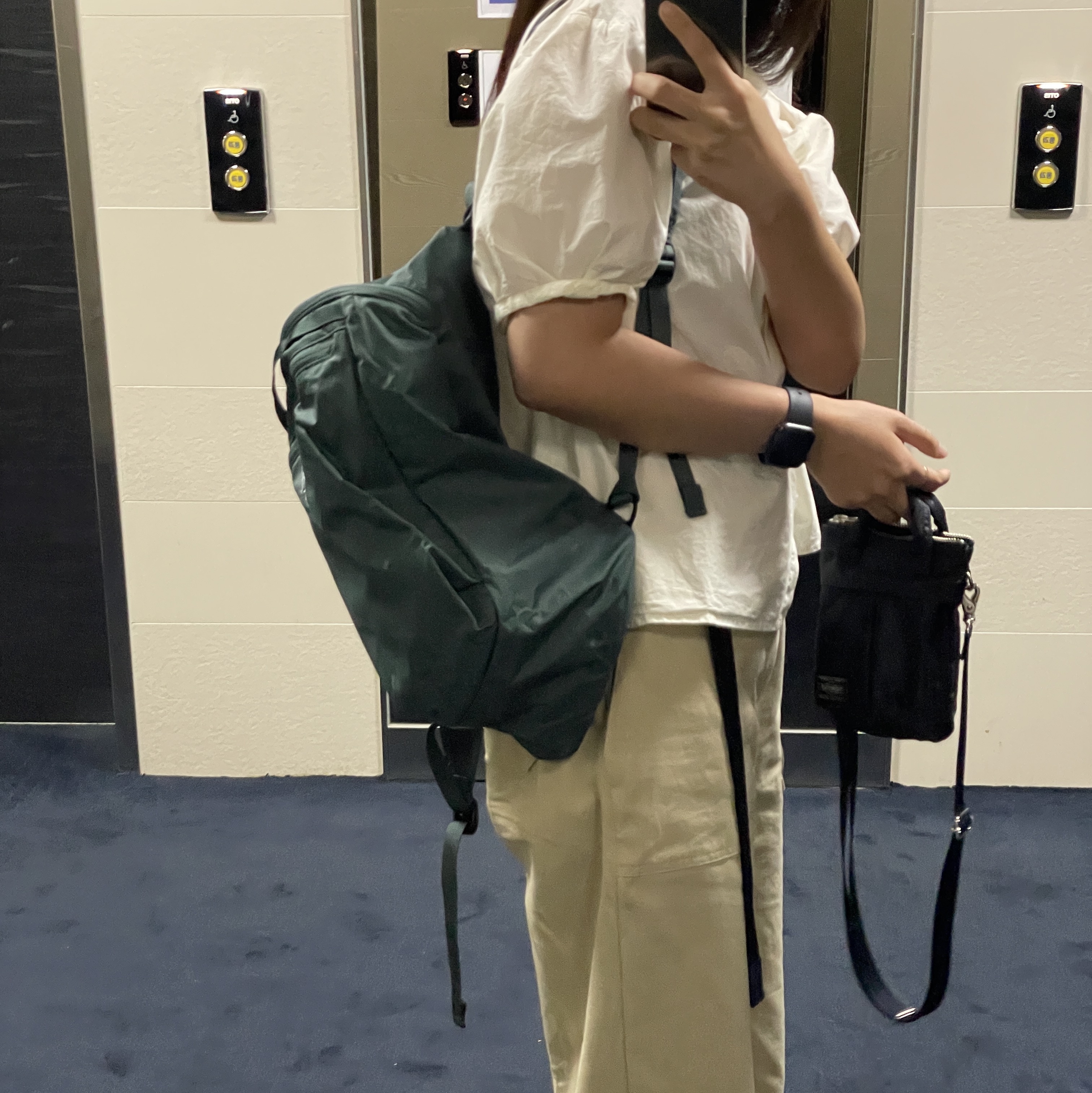 Arc'teryx Heliad 15 Backpack Boxcar 착용 스타일