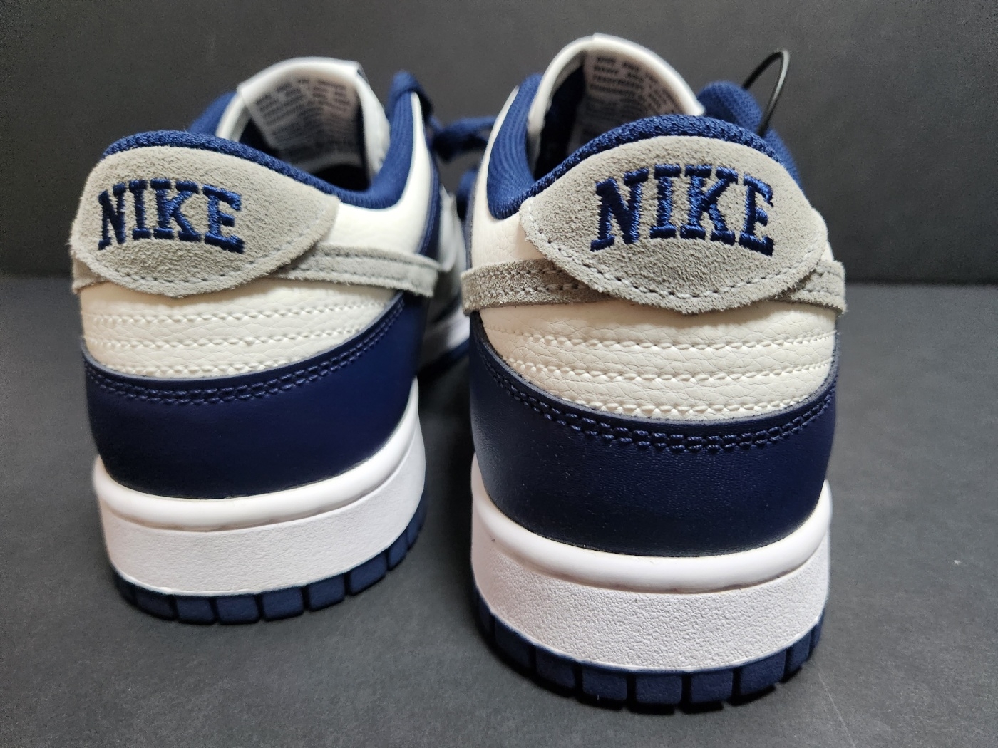 Nike Dunk Low Midnight Navy 착용 스타일 - 3