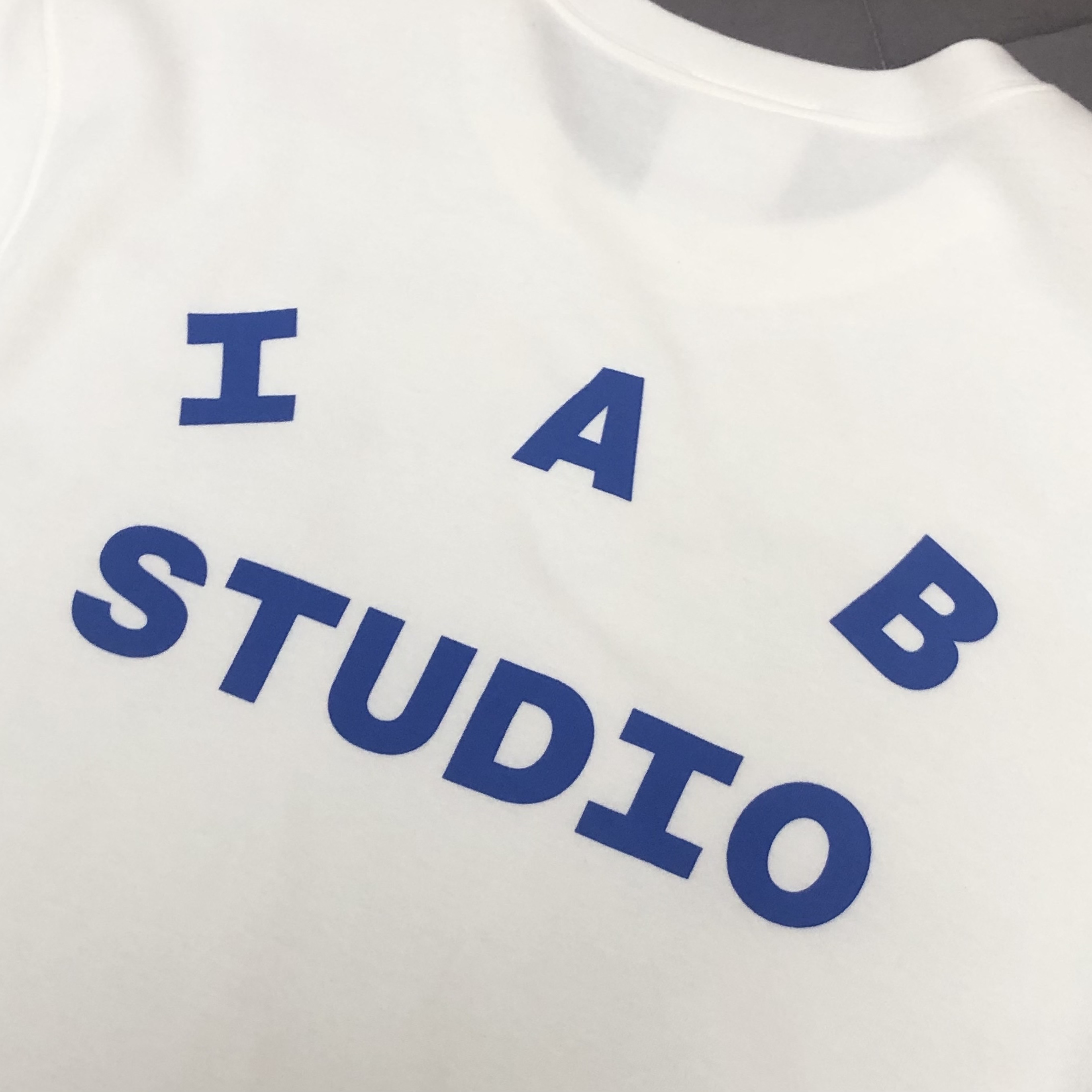 IAB Studio 10th Anniversary T-Shirt White 착용 스타일
