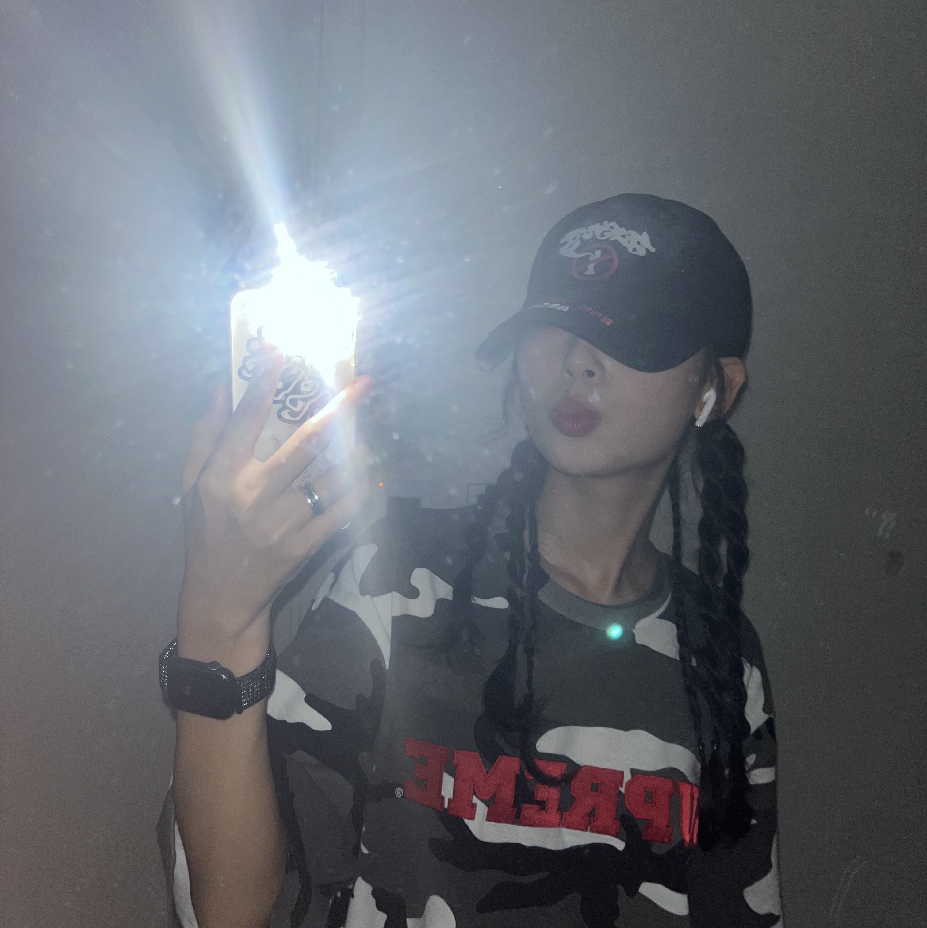 Supreme Collegiate S/S Top Snow Camo - 23FW 착용 스타일 - 1