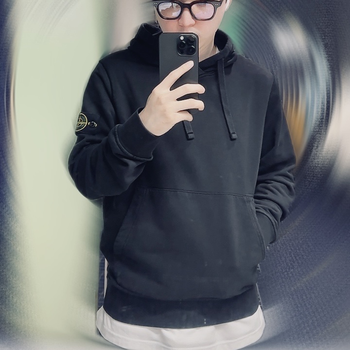Stone Island 64151 Cotton Fleece Hooded Sweatshirt Black - 22SS 착용 스타일