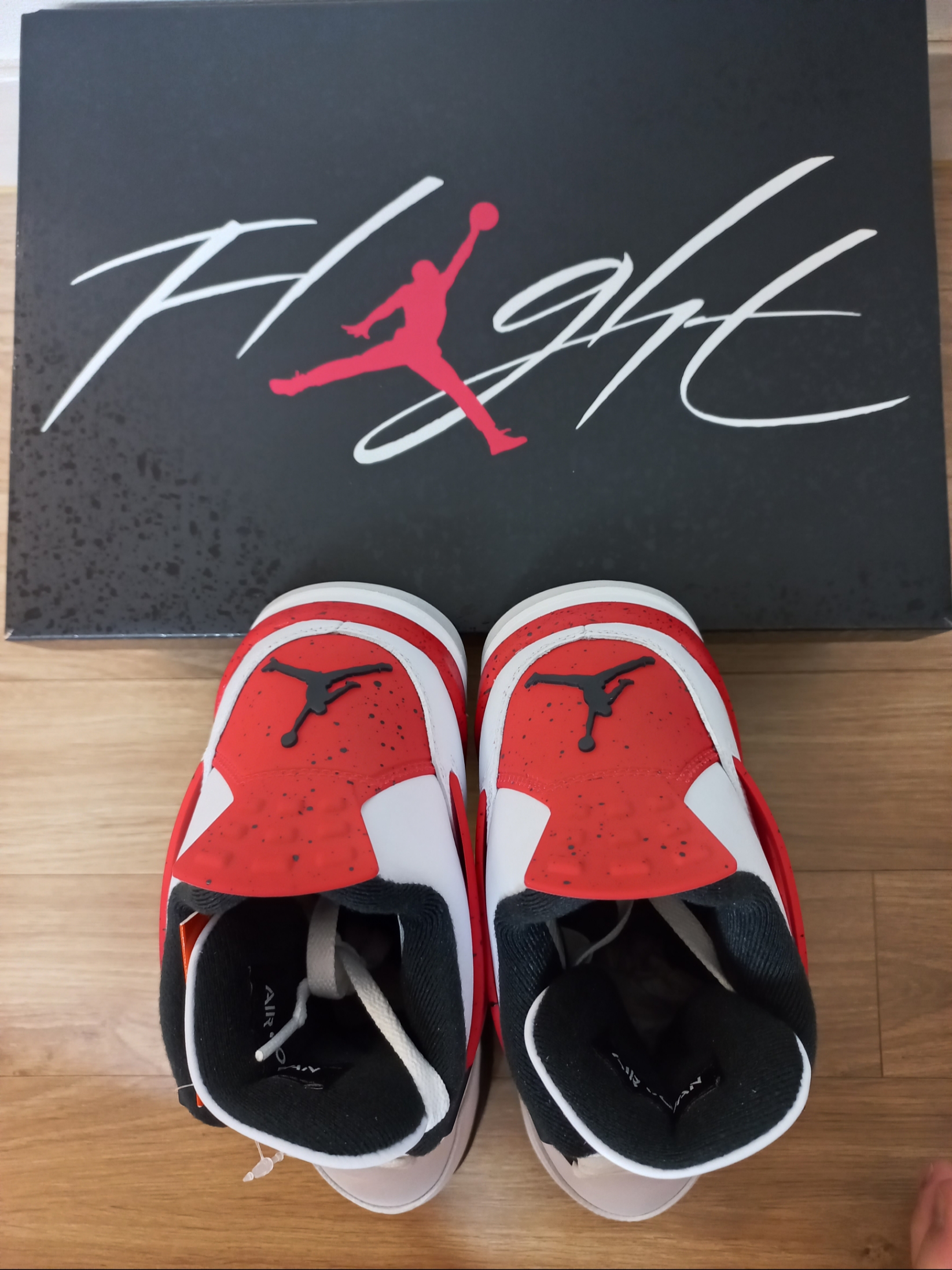 Jordan 4 Retro Red Cement 착용 스타일 - 3