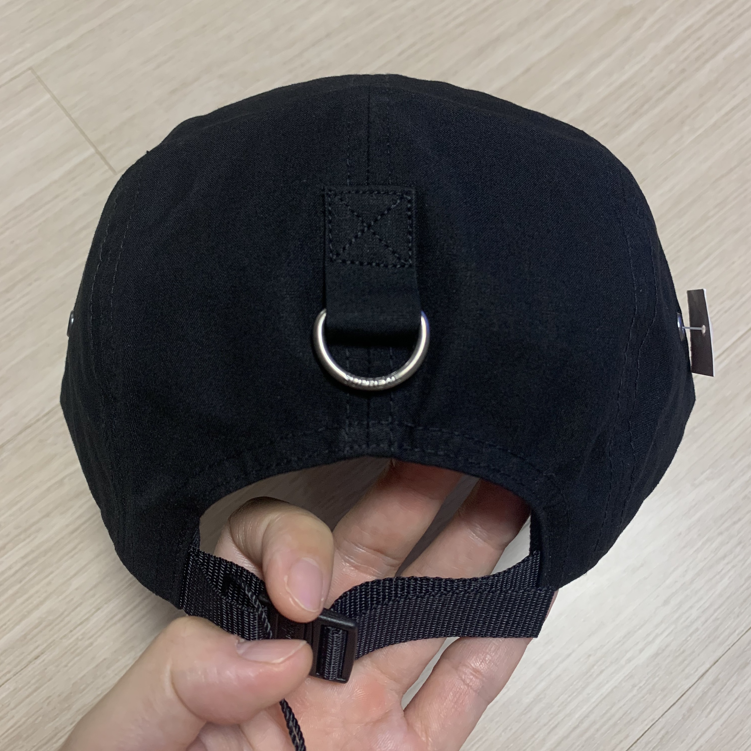 Supreme Waxed Cotton Camp Cap Black - 23FW 착용 스타일 - 3