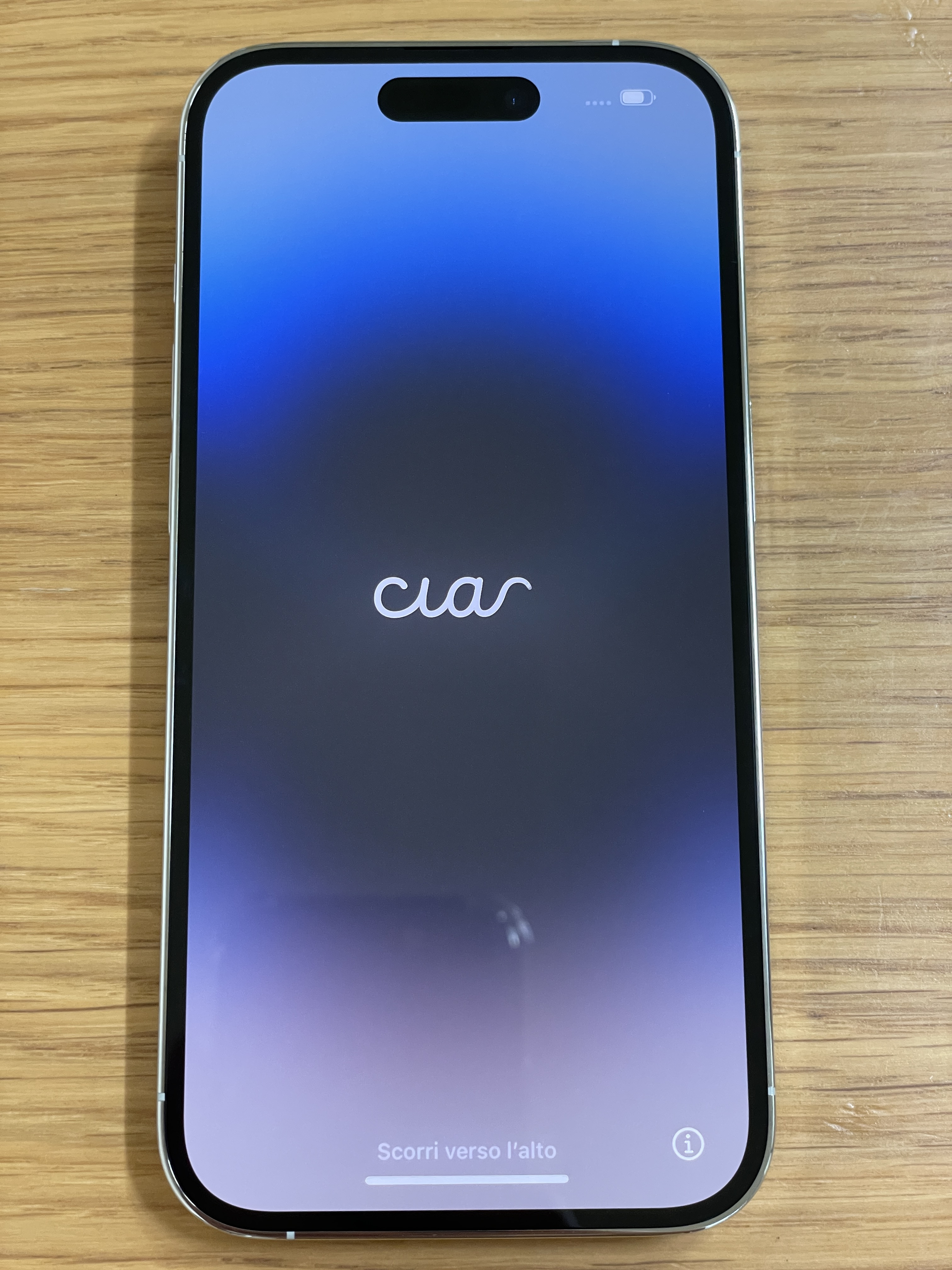 Apple iPhone 14 Pro 128GB Silver (Korean Ver.) 착용 스타일 - 1
