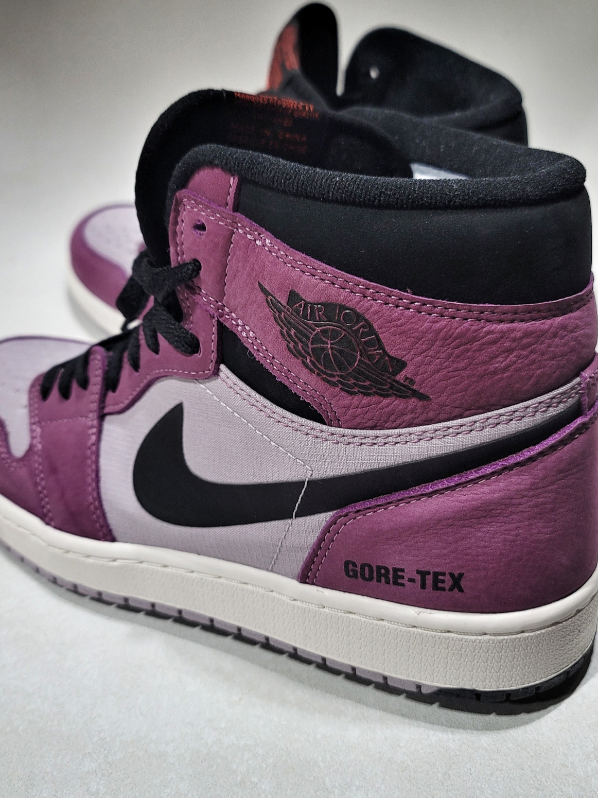 Jordan 1 Element Gore-Tex Berry 착용 스타일 - 2