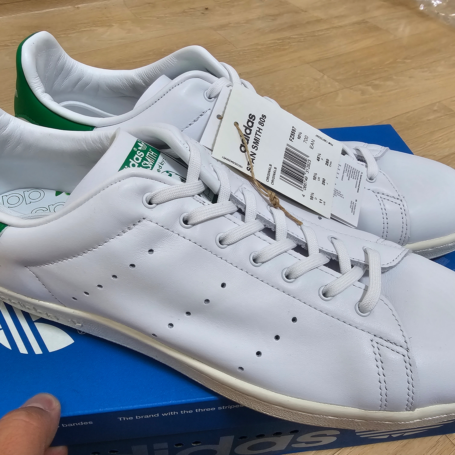 Adidas Stan Smith 80s Cloud White Green 착용 스타일 - 1