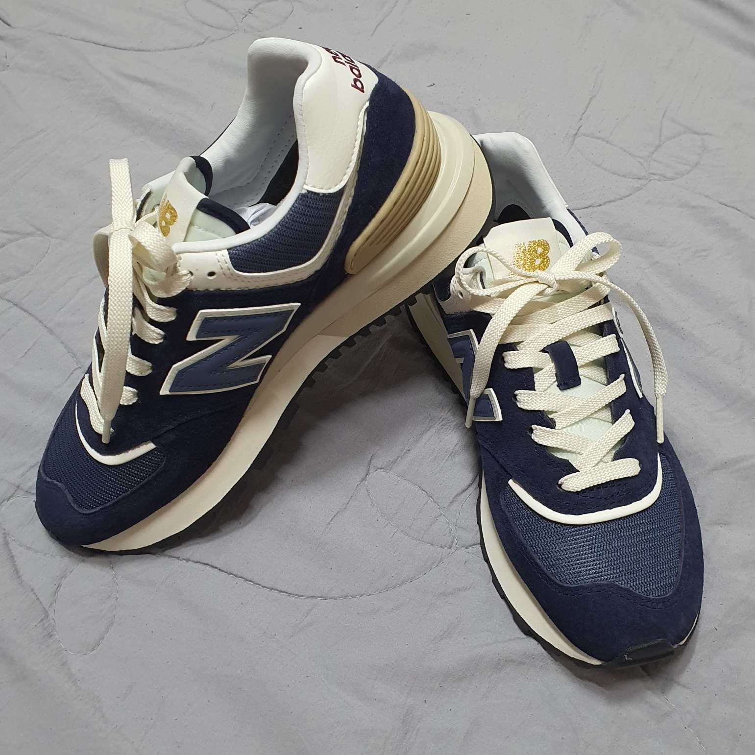 New Balance 574 Legacy Navy 착용 스타일 - 2