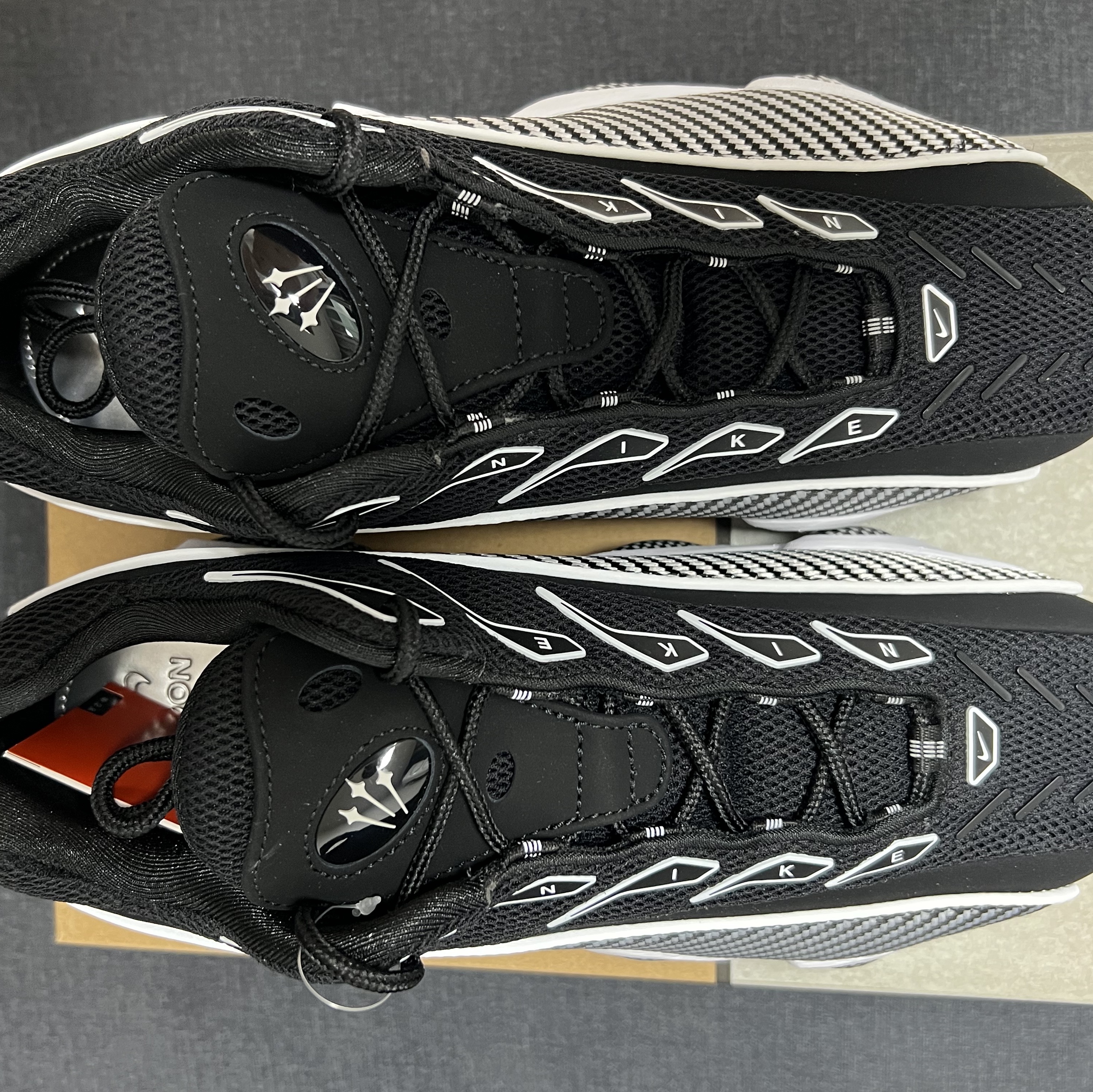 Nike x Drake Nocta Glide Black White Clear 착용 스타일 - 1