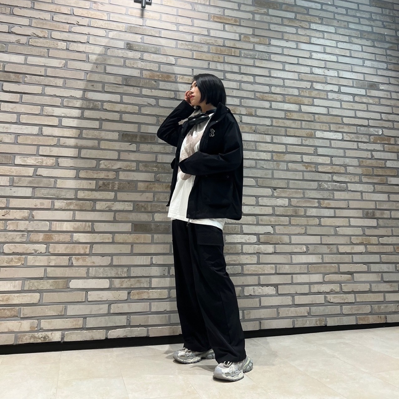 Balenciaga 3XL Sneakers Light Beige 착용 스타일