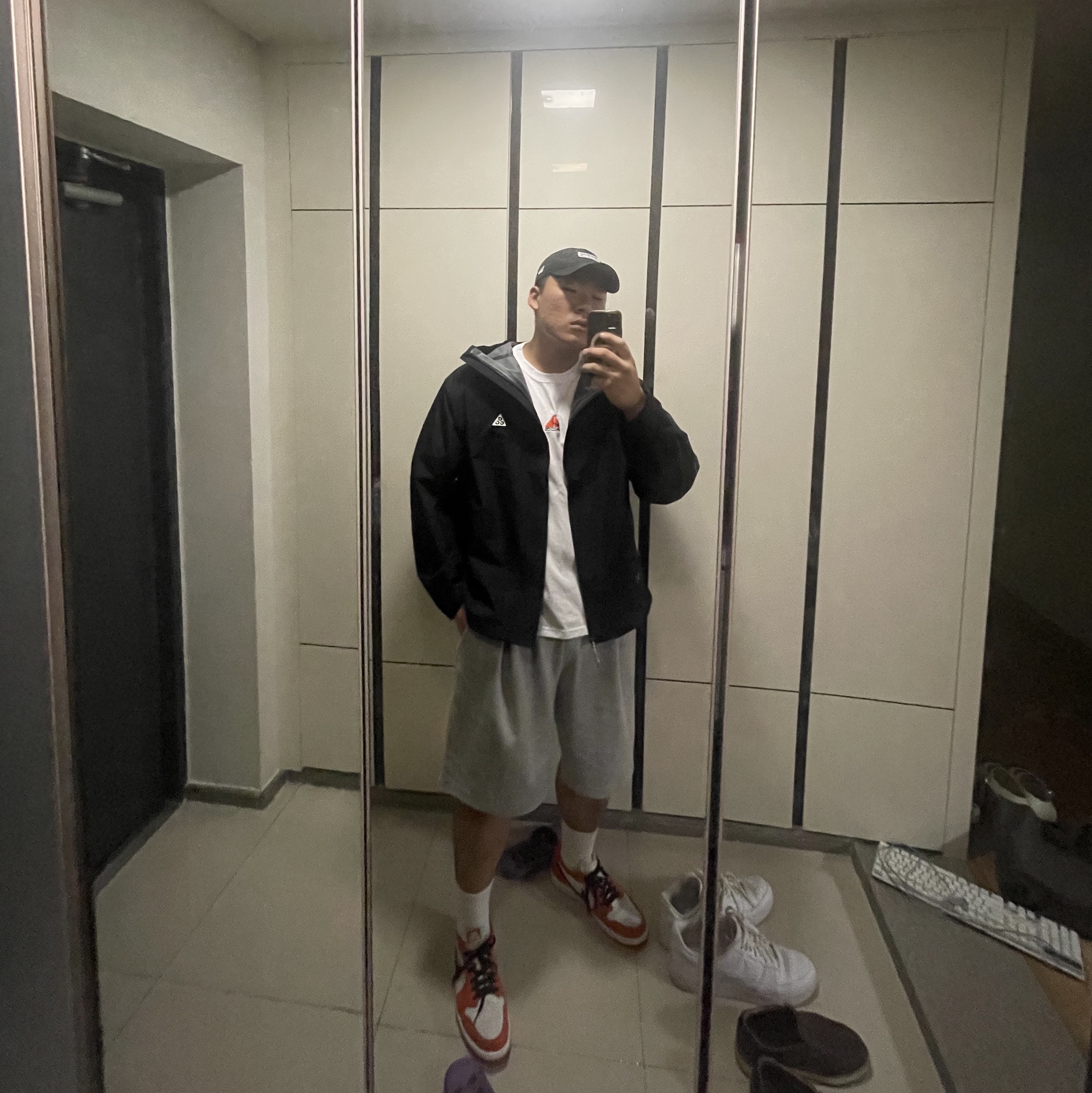 Nike ACG Storm-Fit ADV Cascade Rains Full Zip Jacket Black - Asia, Jordan 1 Low OG Starfish 착용 스타일