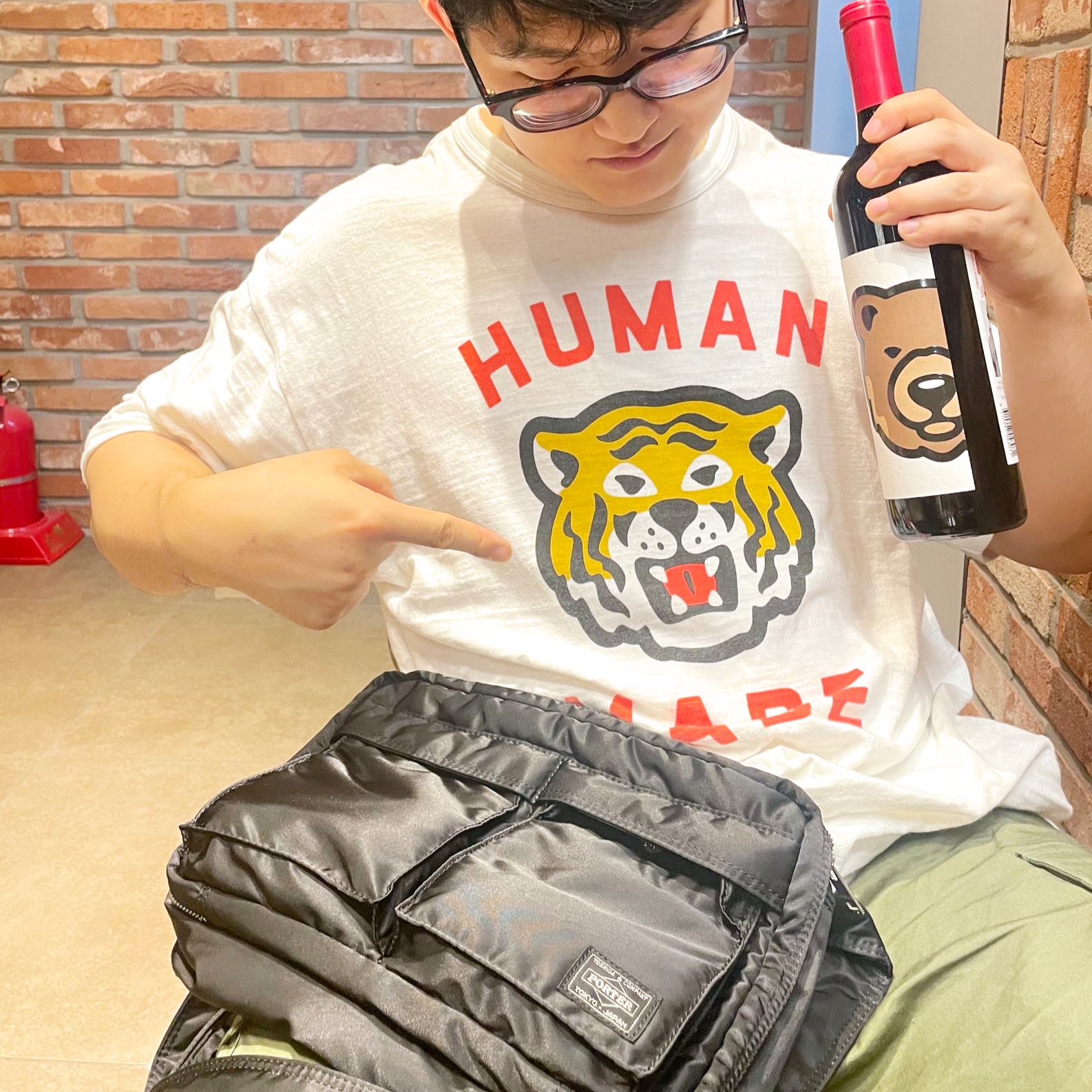 Porter Tanker Shoulder Bag L Black, Human Made Graphic T-Shirt #05 White 착용 스타일 - 1