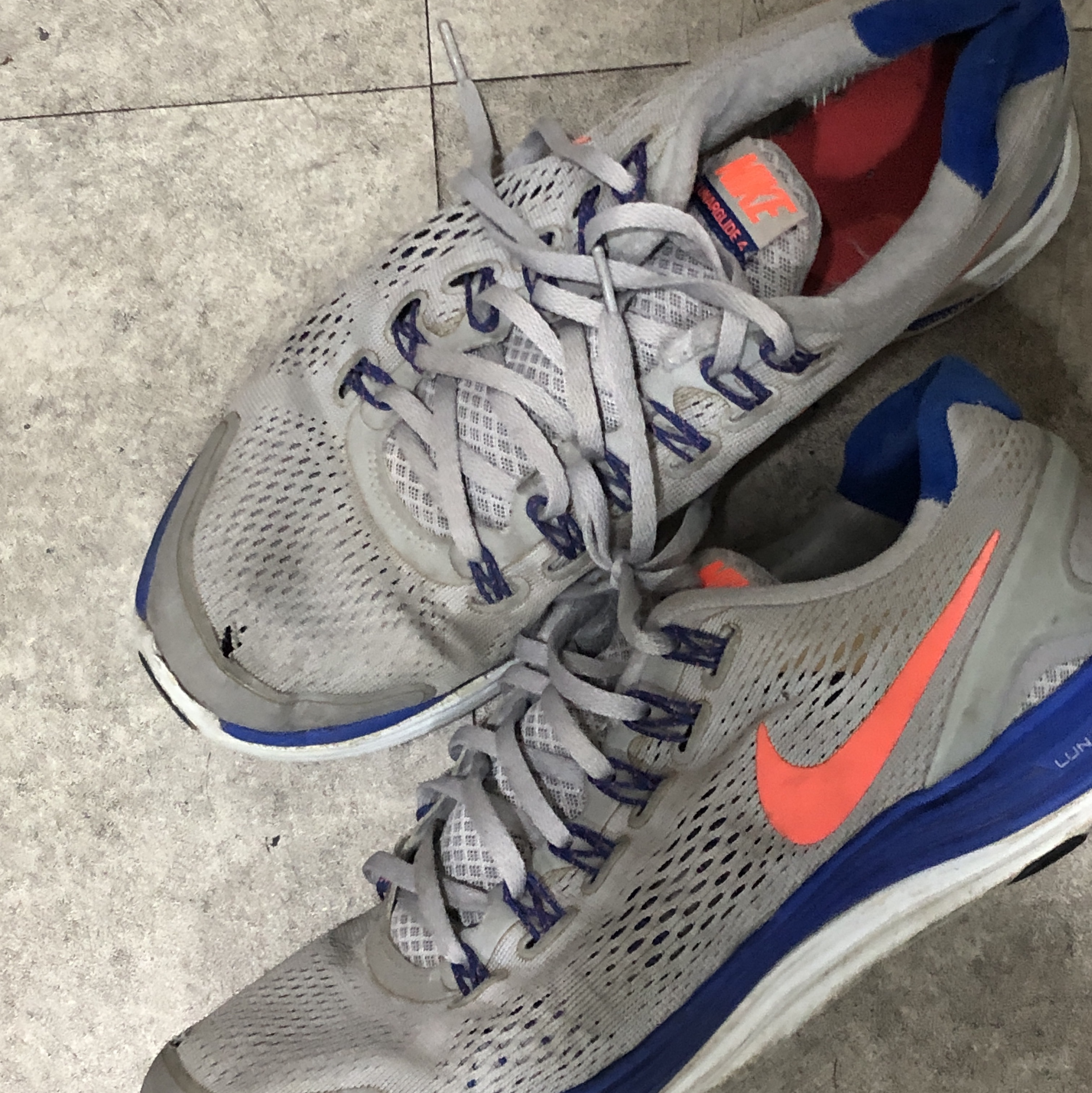 Nike Lunarglide+ 4 LAF Livestrong, Nike Lunarglide+ 2 Grey Neon Lime 착용 스타일