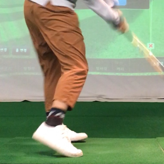 Jordan 1 Low Golf Triple White 착용 스타일