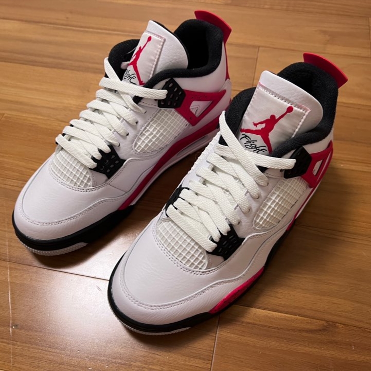 Jordan 4 Retro Red Cement 착용 스타일