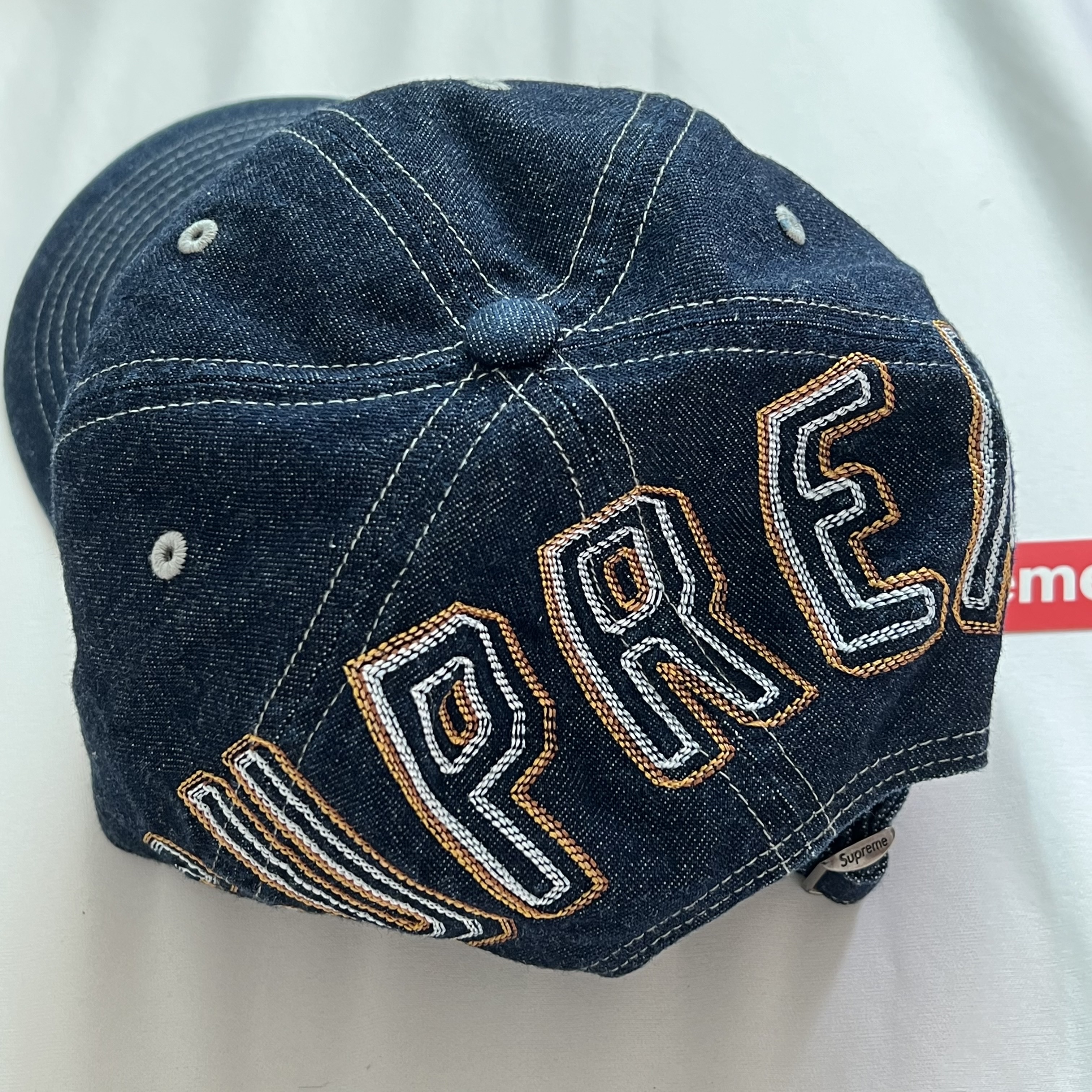 Supreme Back Arc 6-Panel Denim - 23FW 착용 스타일 - 2