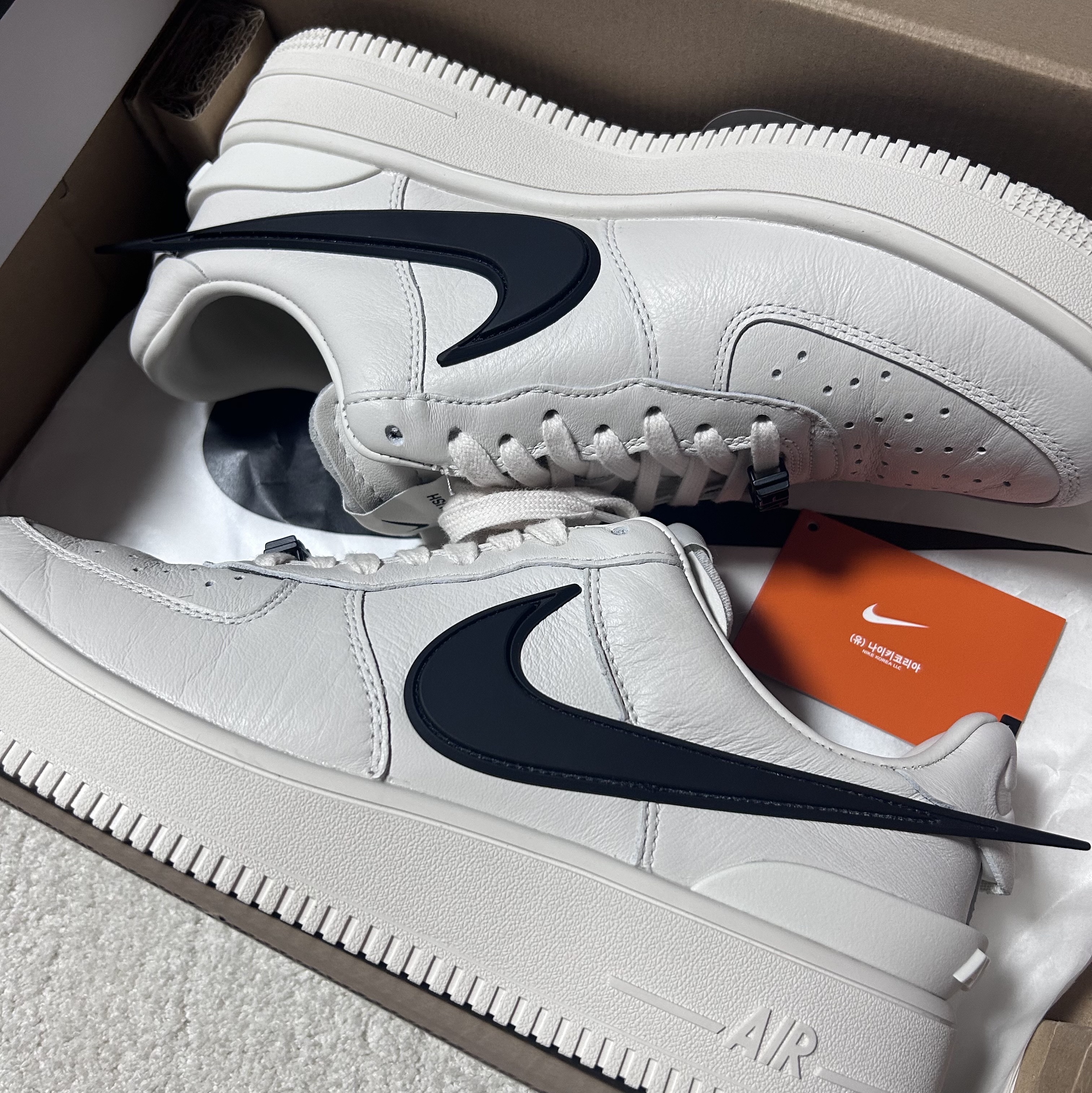 Nike x Ambush Air Force 1 Low SP Phantom 착용 스타일