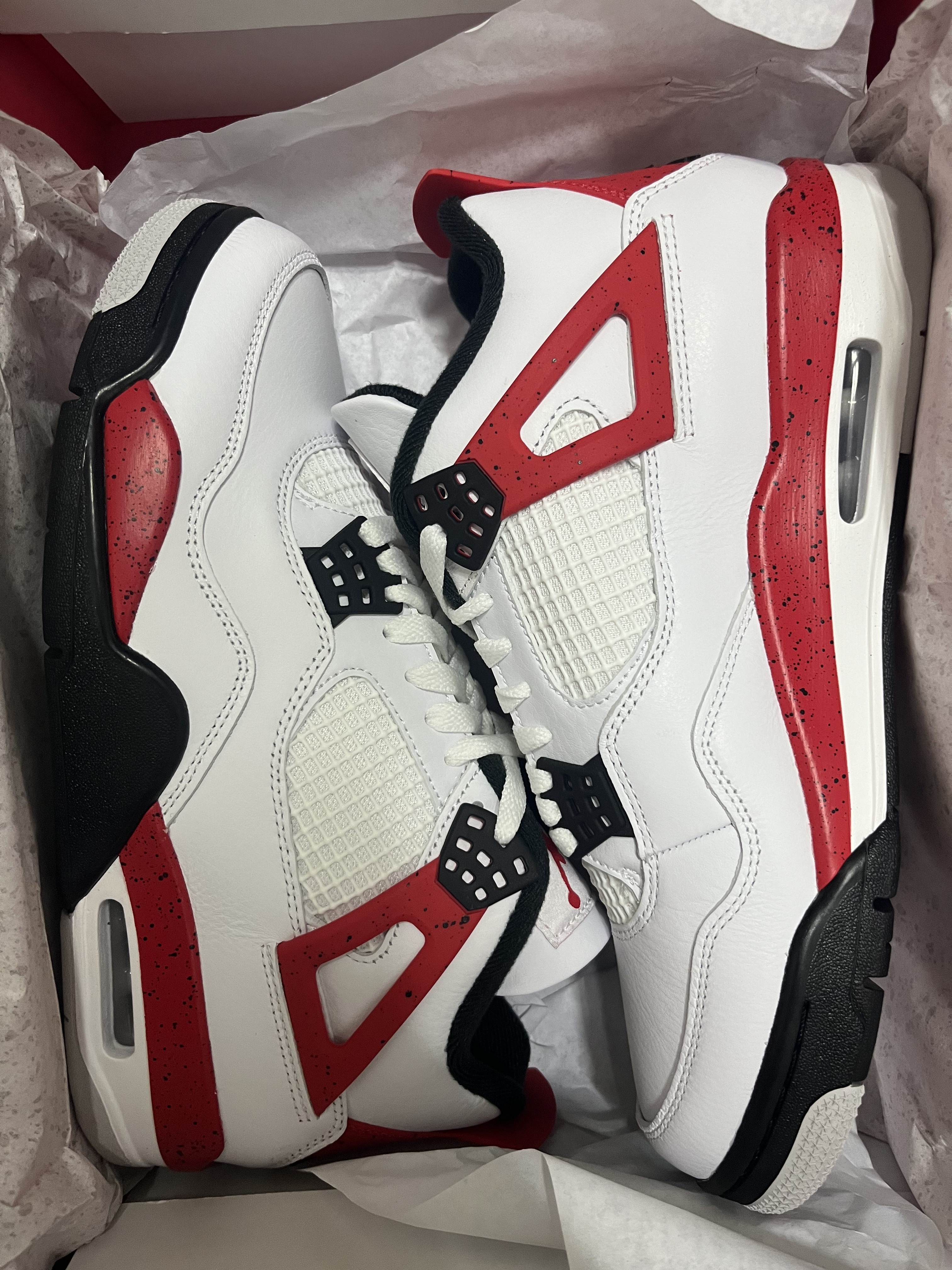Jordan 4 Retro Red Cement 착용 스타일