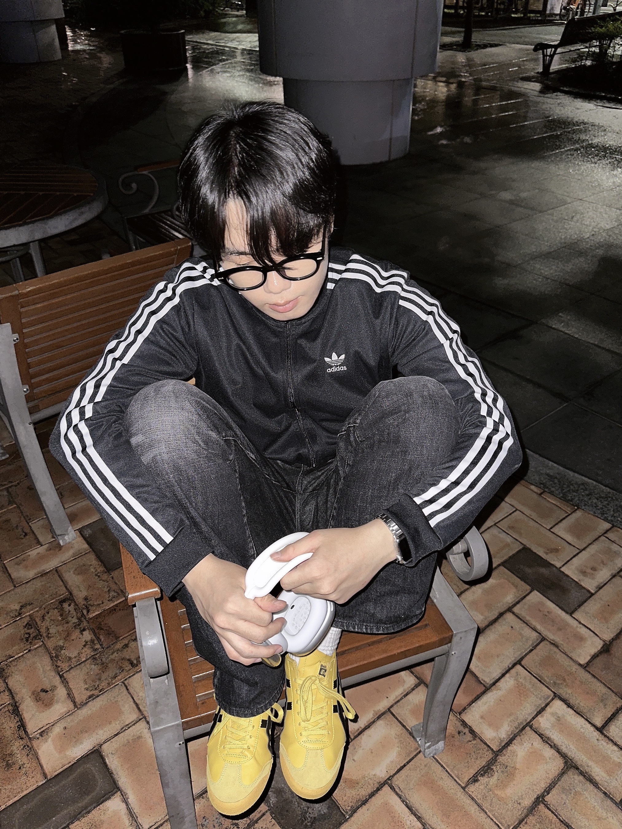 Onitsuka Tiger Mexico 66 Yellow Black 착용 스타일 - 3