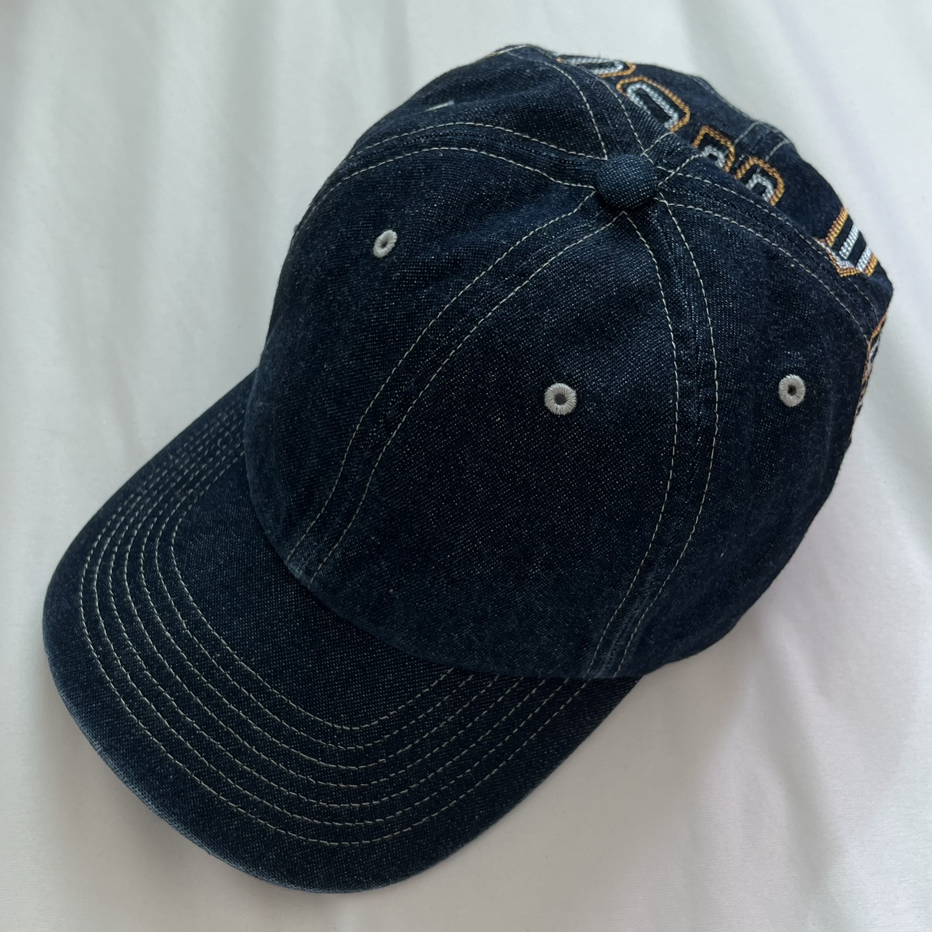 Supreme Back Arc 6-Panel Denim - 23FW 착용 스타일 - 1
