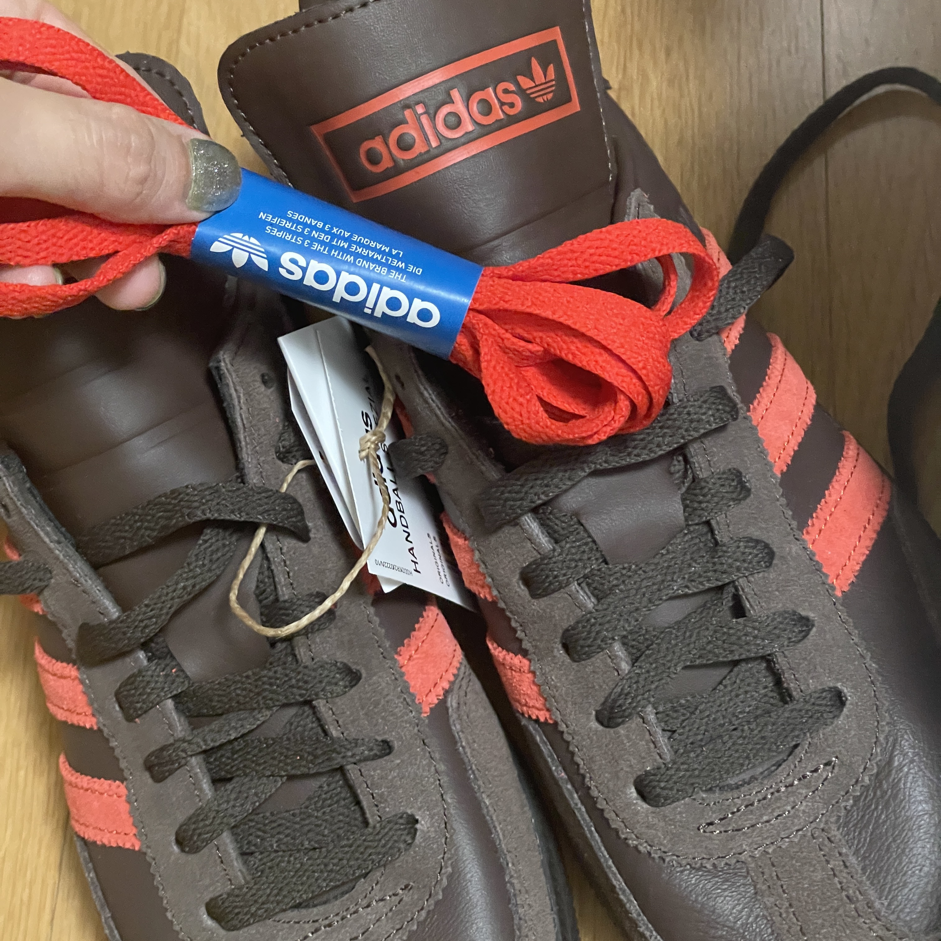 Adidas Spezial Handball Brown Collegiate Orange 착용 스타일 - 4