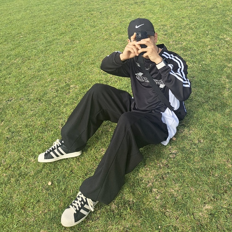Adidas Superstar 82 Black White 착용 스타일