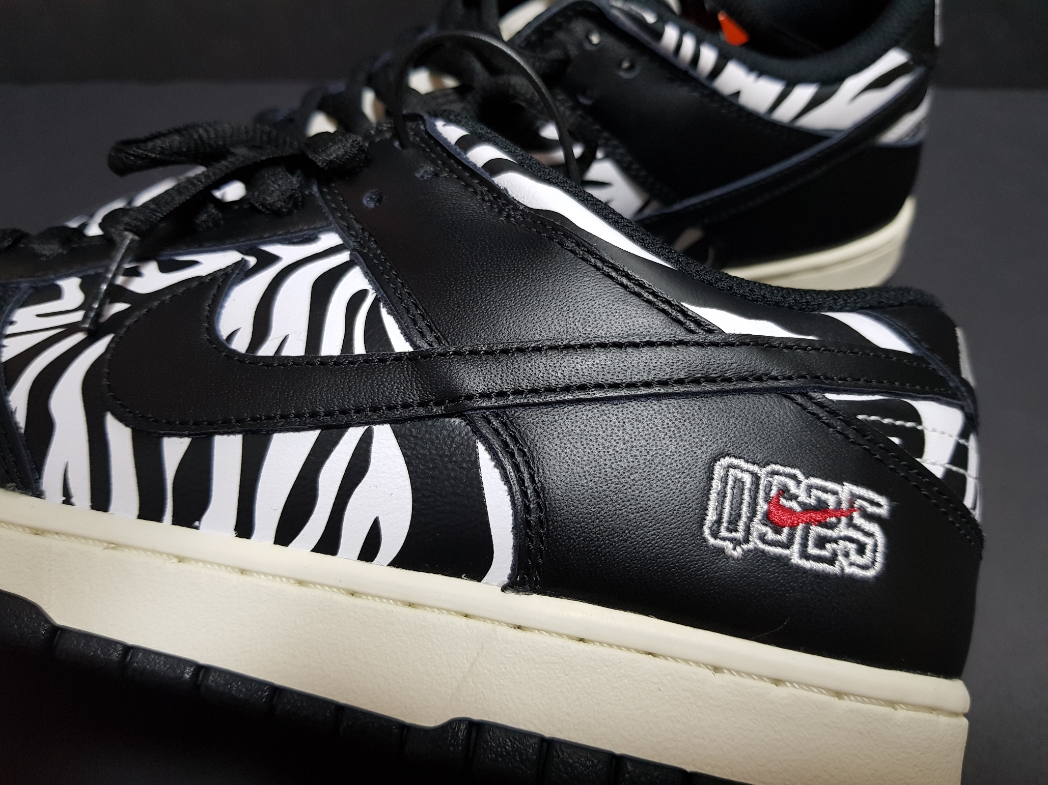 Nike x Quartersnacks SB Dunk Low Zebra Cake 착용 스타일 - 2