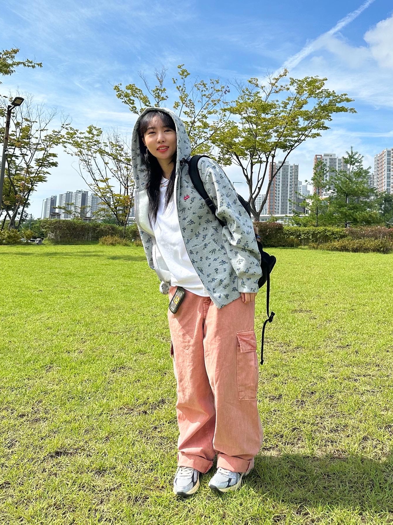 Supreme Small Box Zip Up Hooded Sweatshirt Flowers - 23FW, Human Made Military Card Case Olive Drab 착용 스타일