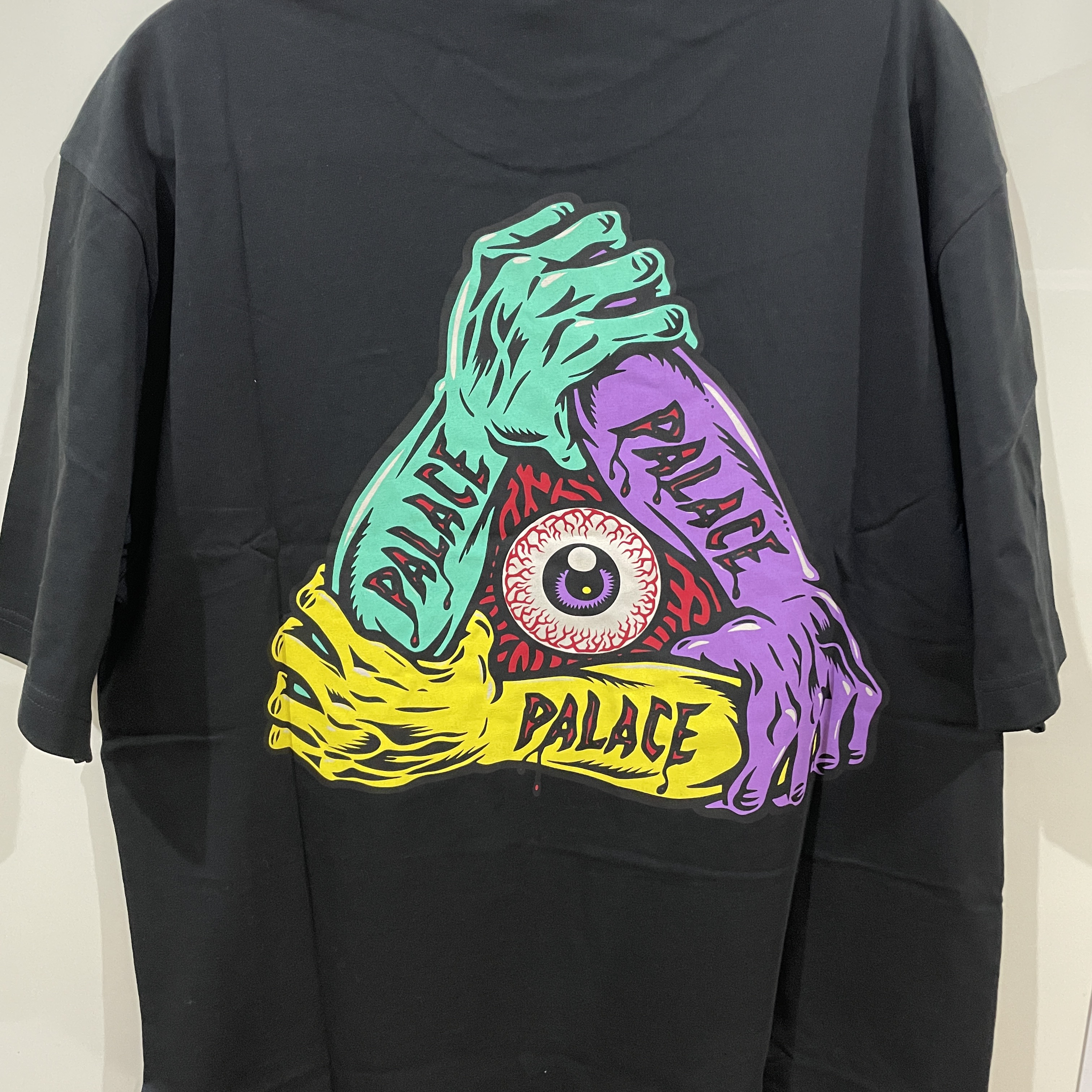 Palace Arms T-Shirt Black - 23FW 착용 스타일 - 1