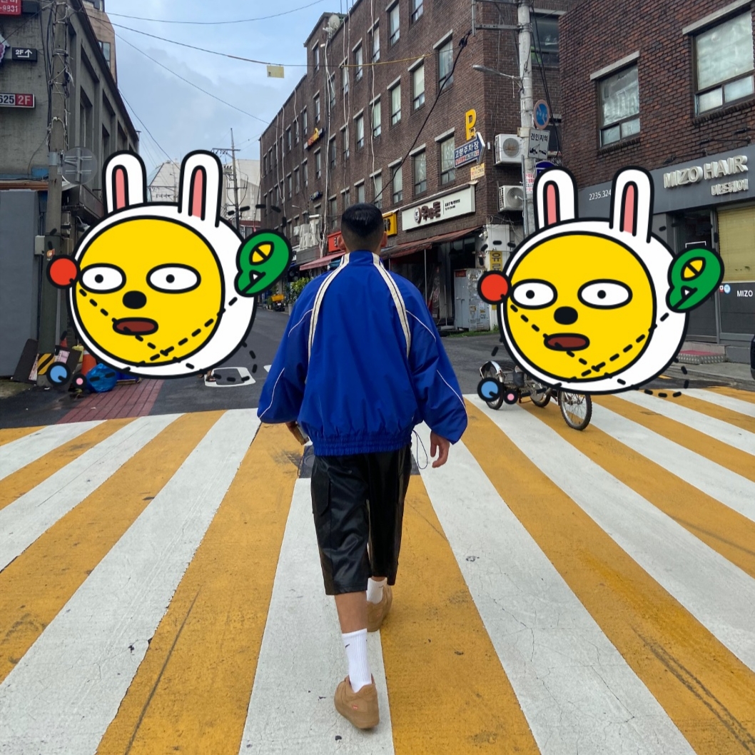 Ader Error Bashar Jumper Z-Blue, Nike x Supreme Air Force 1 Low Flax 착용 스타일