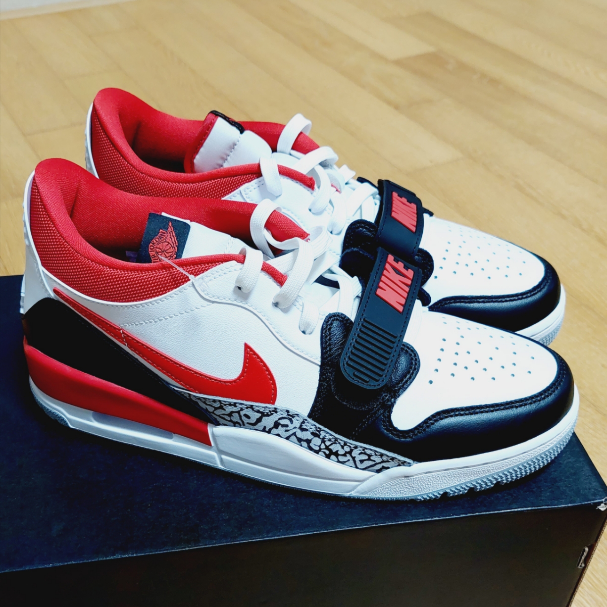 Jordan Legacy 312 Low Fire Red 착용 스타일 - 3