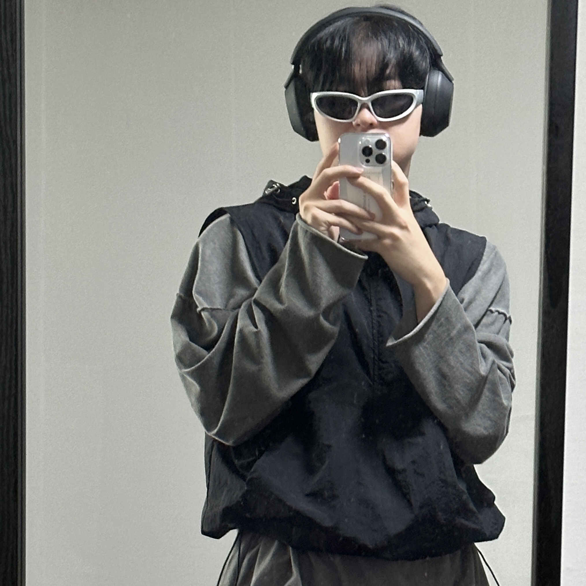 Sony WH-1000XM5 Black (Sony Korea Ver.) 착용 스타일