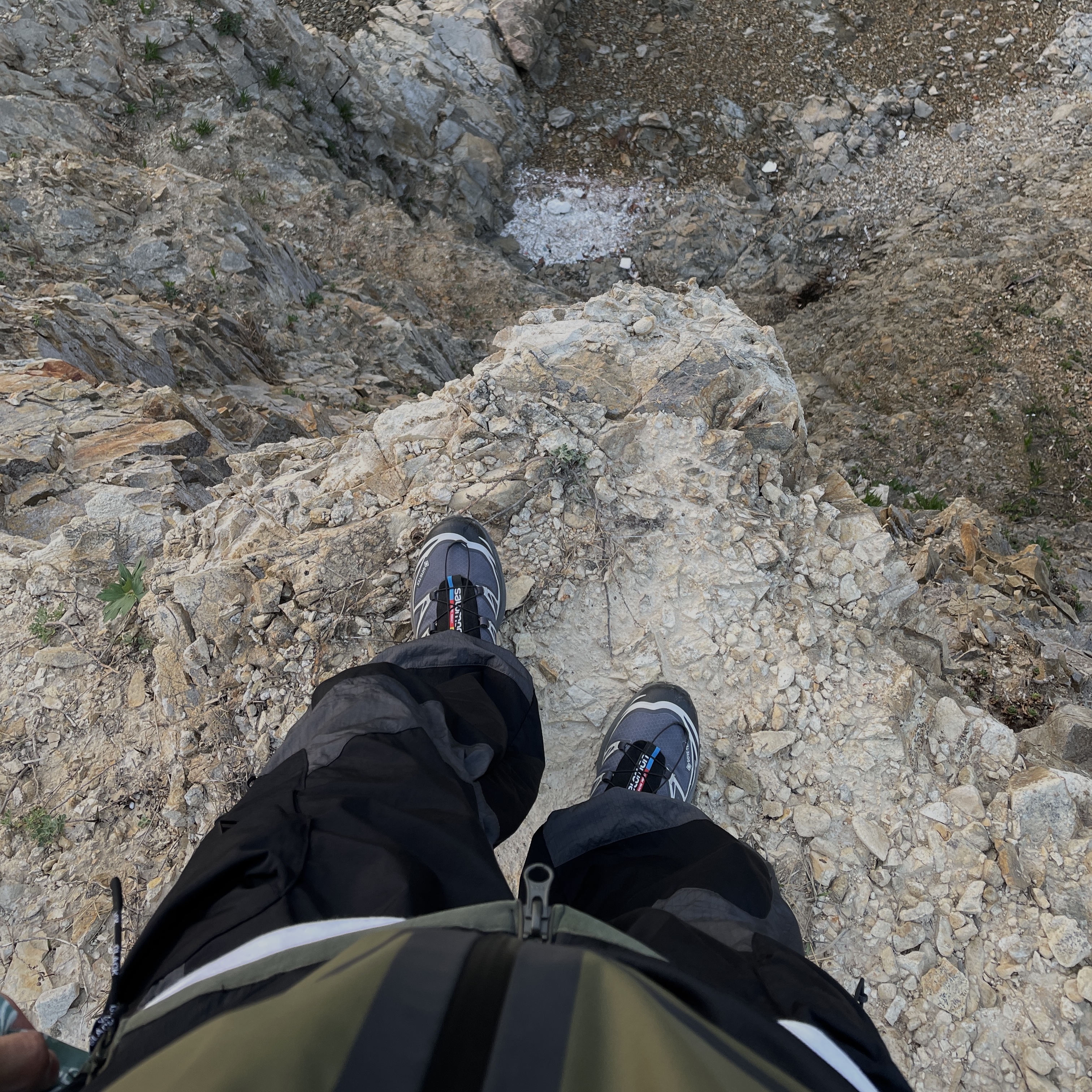 Salomon XT-6 Gore-Tex Black Ebony 착용 스타일