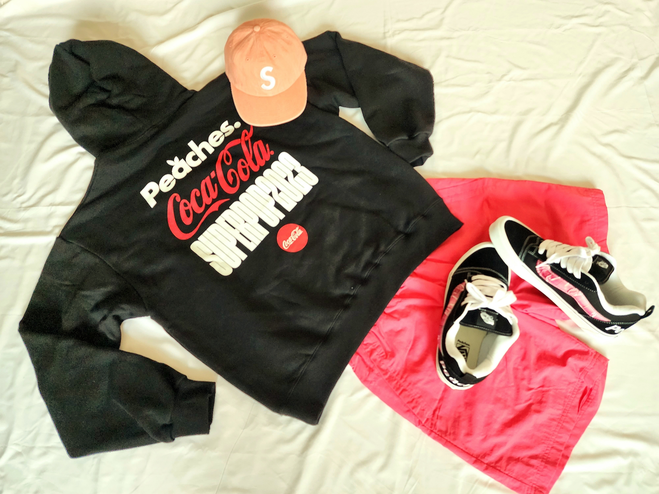 Vans x Peaches. Knu-Skool Black Pink, Supreme Fine Wale Corduroy S Logo 6-Panel Pink - 21SS 착용 스타일 - 2