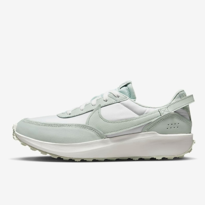 Nike Waffle Debut PRM Summit White Light Silver 착용 스타일 - 2