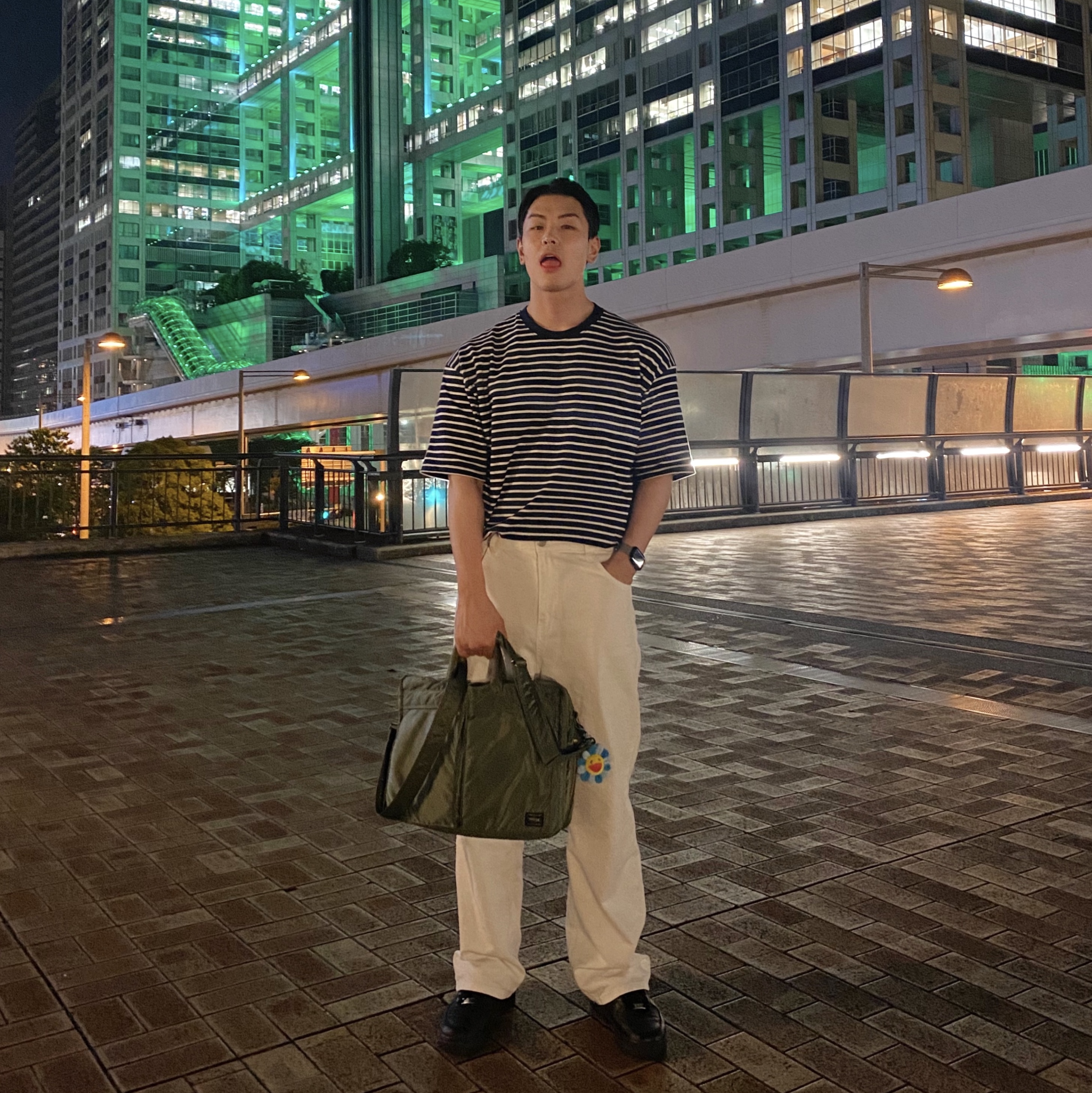 Porter Tanker 2Way Briefcase Sage Green, Nike x Supreme Air Force 1 Low Black 착용 스타일
