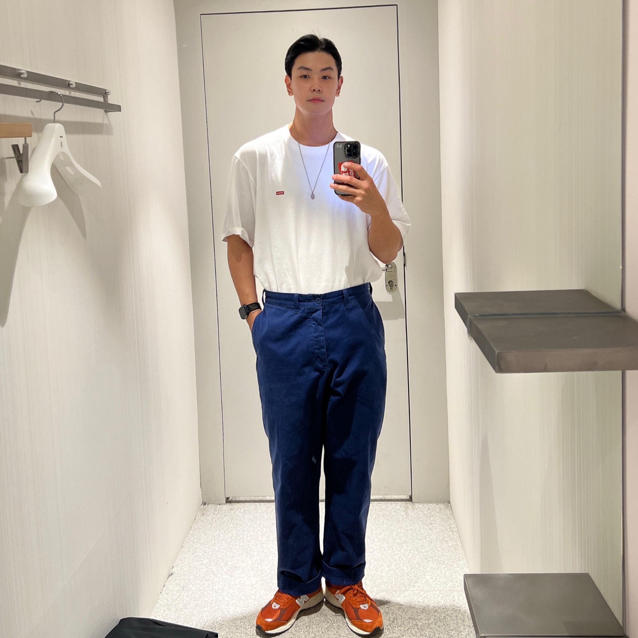 New Balance 2002R Rust Oxide, Supreme Chino Pants Light Navy - 23SS 착용 스타일