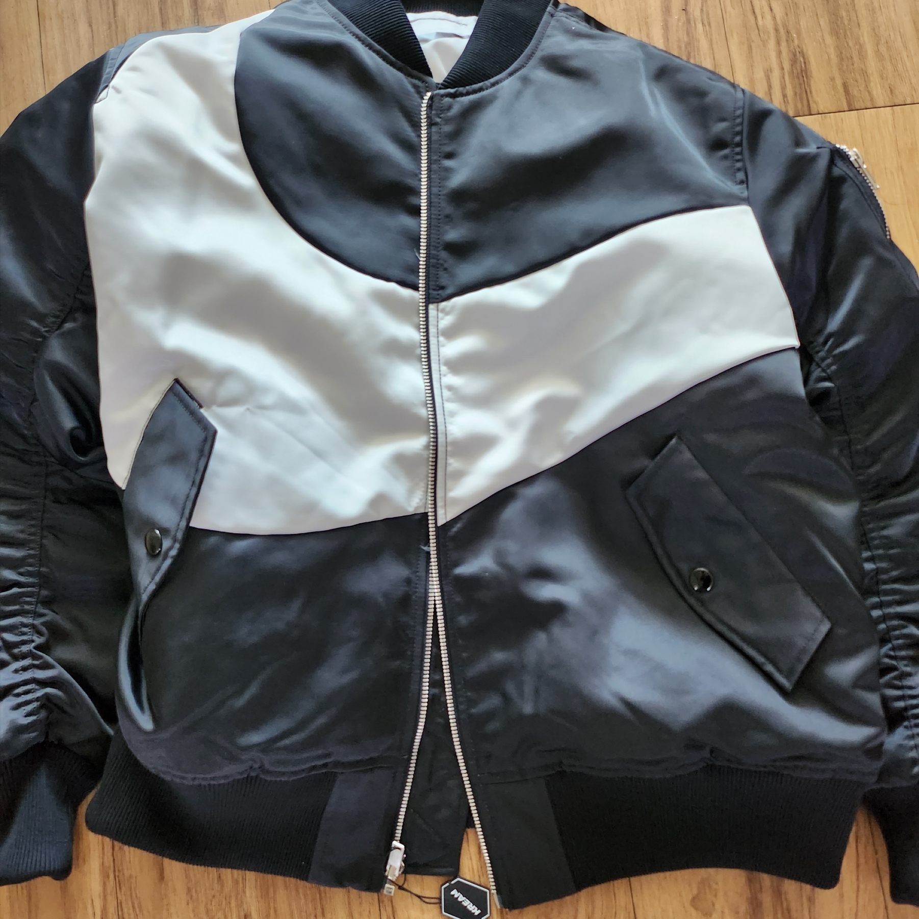 Nike NSW Swoosh Therma-Fit Bomber Black - Asia 착용 스타일 - 1